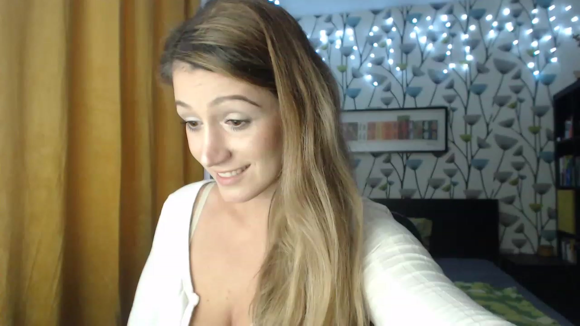 Gallery image thumbnail from BlakeLivelyi's myfreecams stream on, 11/15/2022, 12:59 image 15 of 20