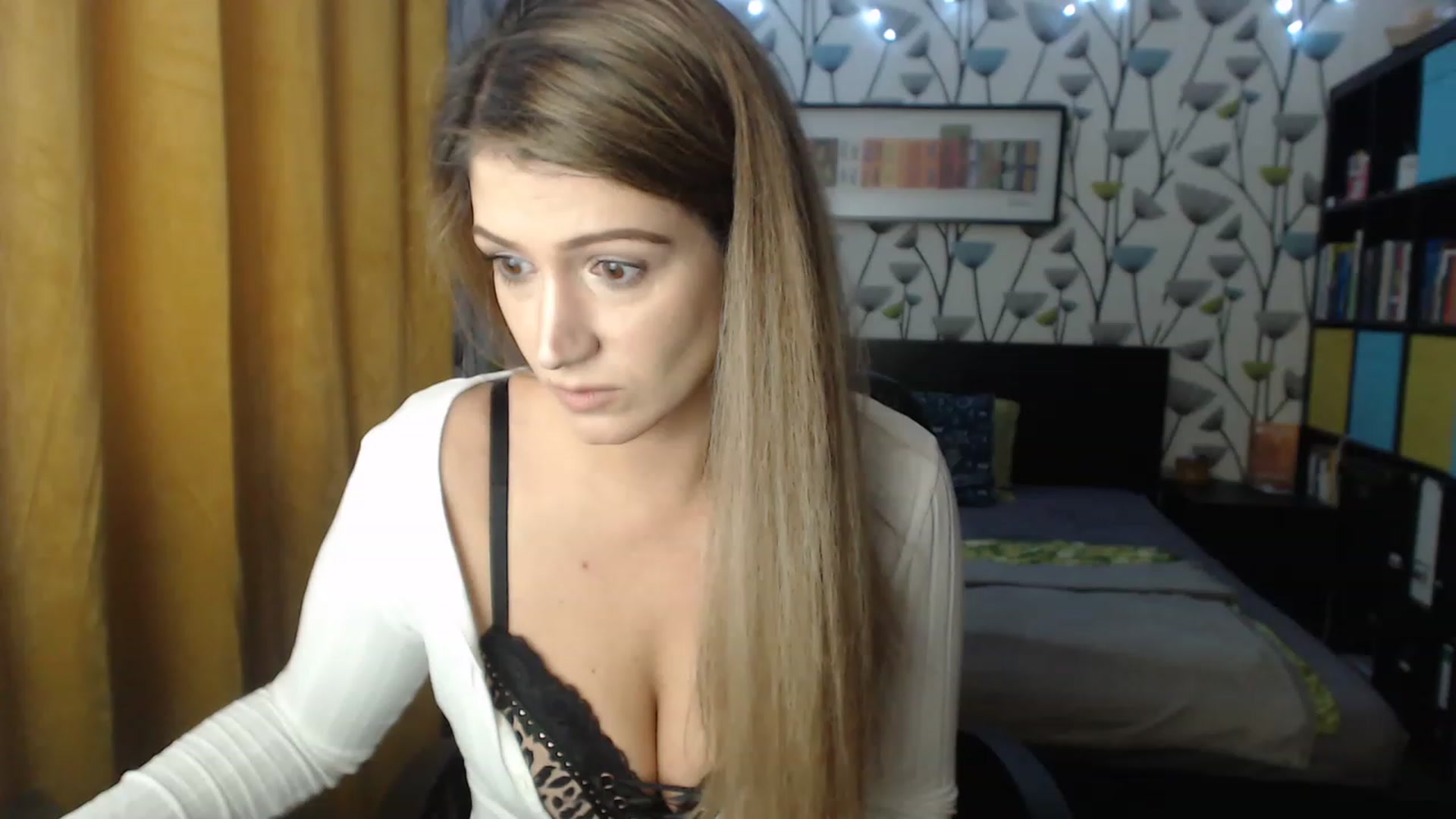Gallery image thumbnail from BlakeLivelyi's myfreecams stream on, 12/05/2022, 09:06 image 14 of 20