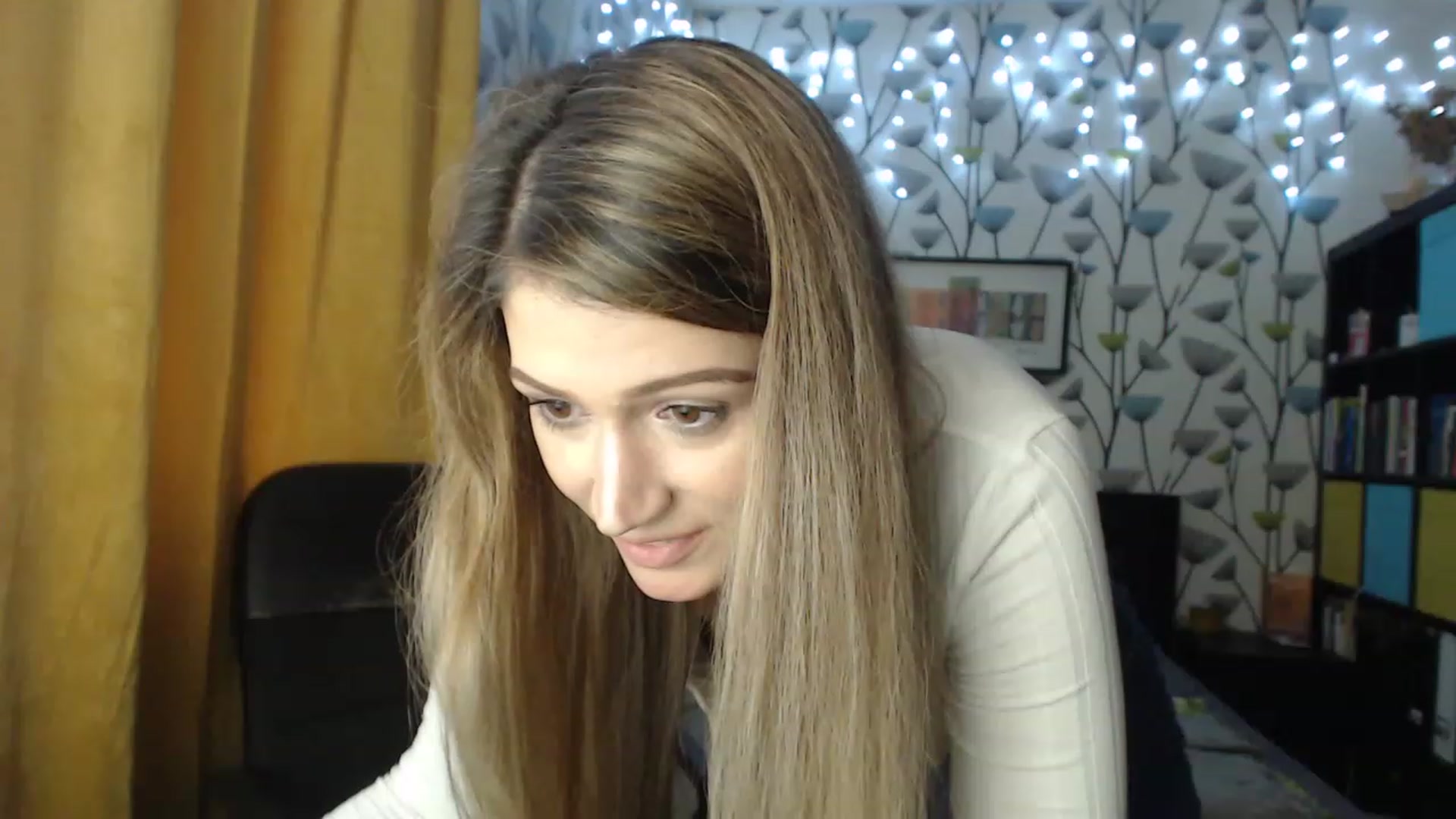 Gallery image thumbnail from BlakeLivelyi's myfreecams stream on, 12/05/2022, 10:31 image 7 of 20