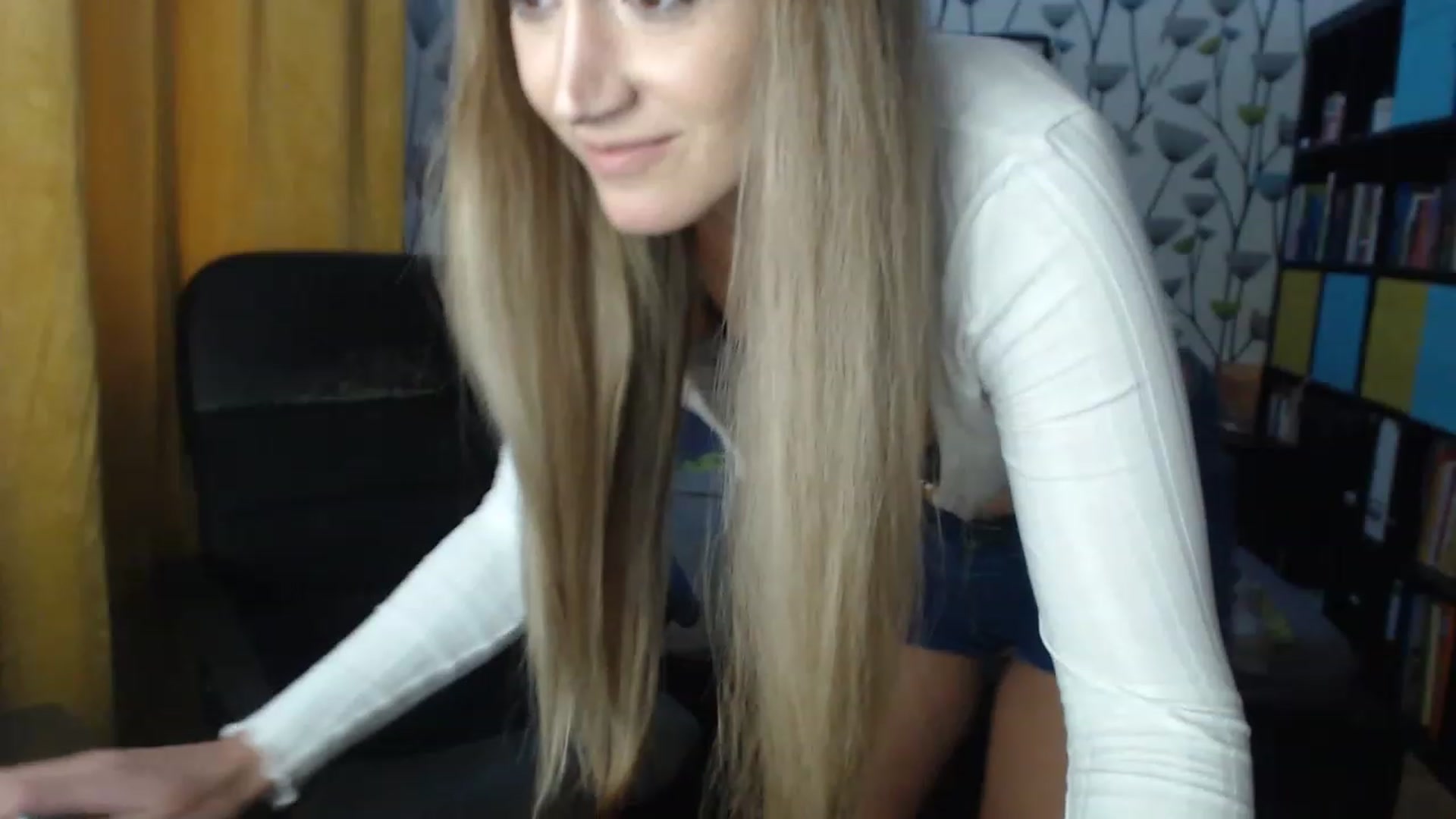 Gallery image thumbnail from BlakeLivelyi's myfreecams stream on, 12/05/2022, 10:31 image 20 of 20