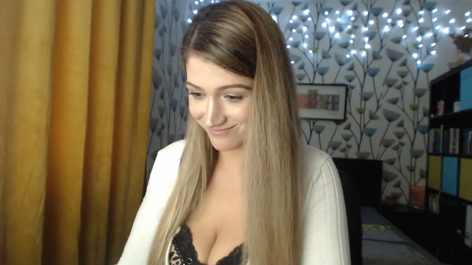 Gallery image thumbnail from BlakeLivelyi's myfreecams stream on, 12/05/2022, 10:31 image 11 of 20
