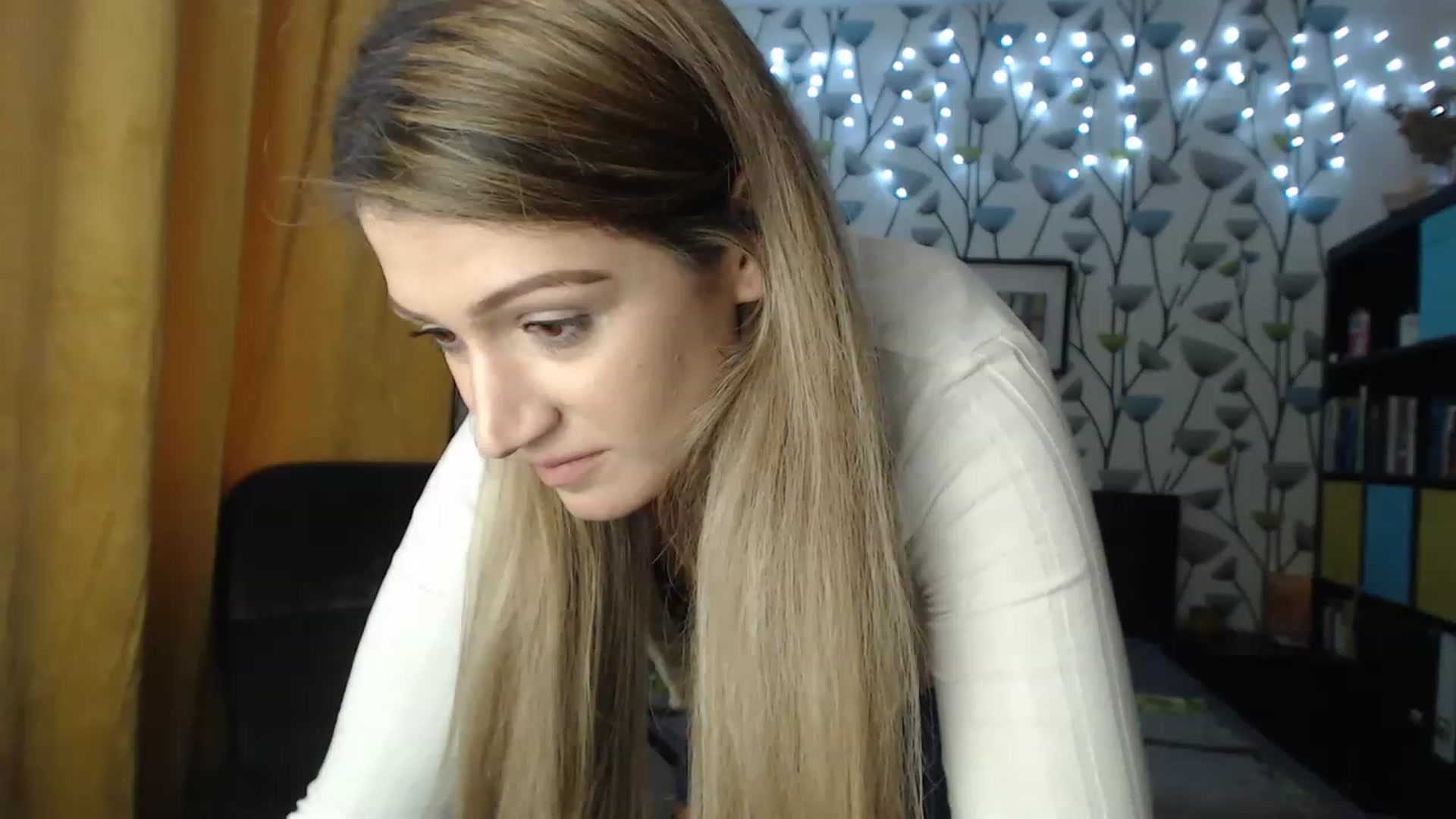 Gallery image thumbnail from BlakeLivelyi's myfreecams stream on, 12/05/2022, 10:31 image 9 of 20