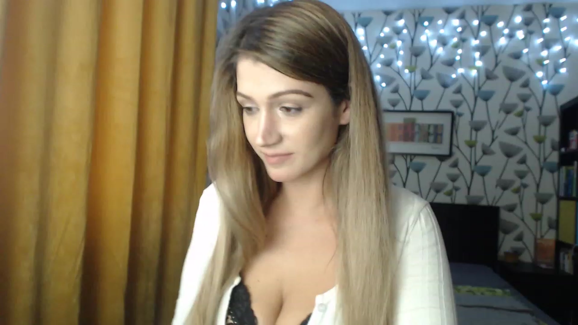 Gallery image thumbnail from BlakeLivelyi's myfreecams stream on, 12/05/2022, 10:55 image 10 of 20