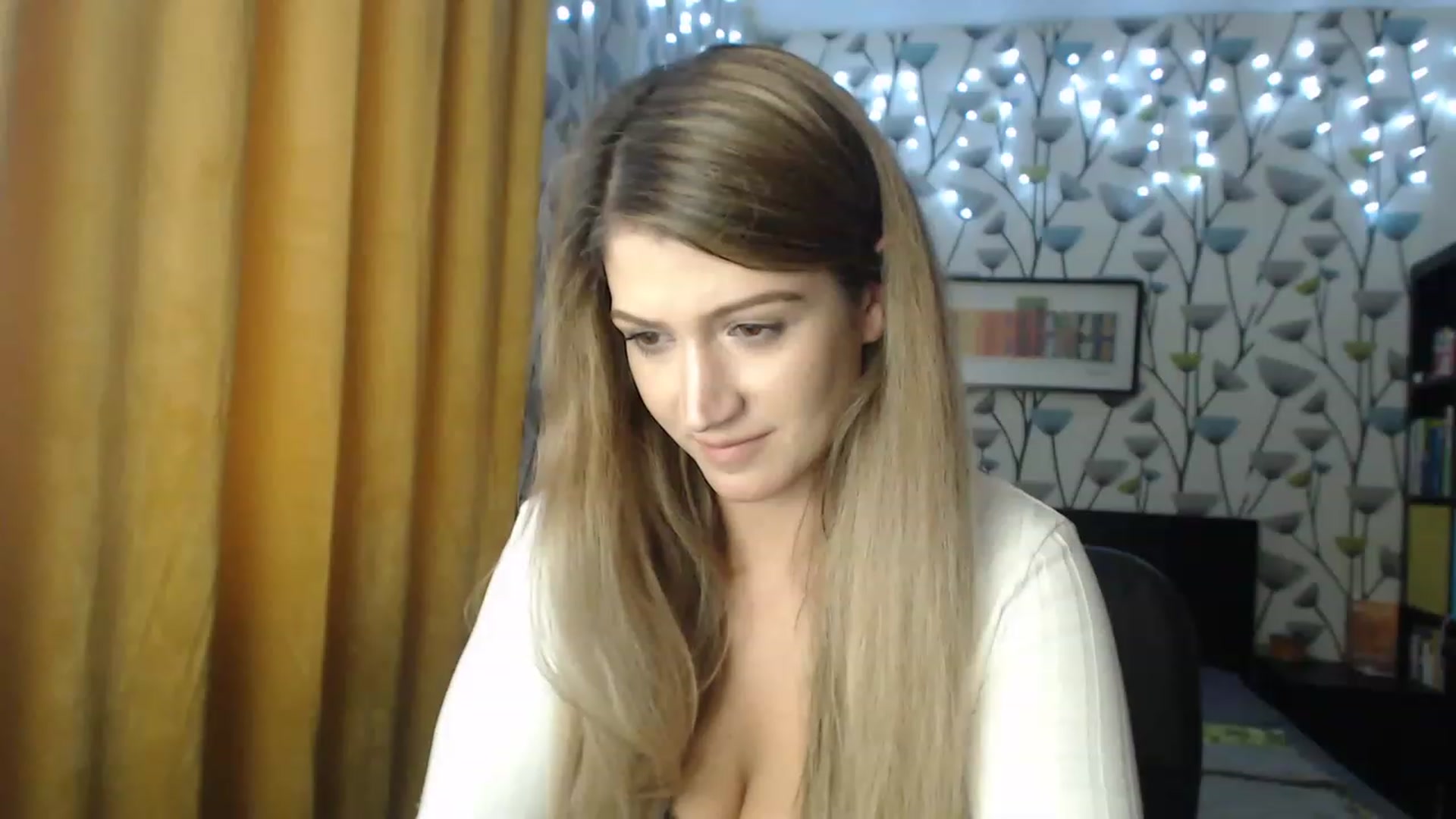 Gallery image thumbnail from BlakeLivelyi's myfreecams stream on, 12/05/2022, 10:55 image 14 of 20