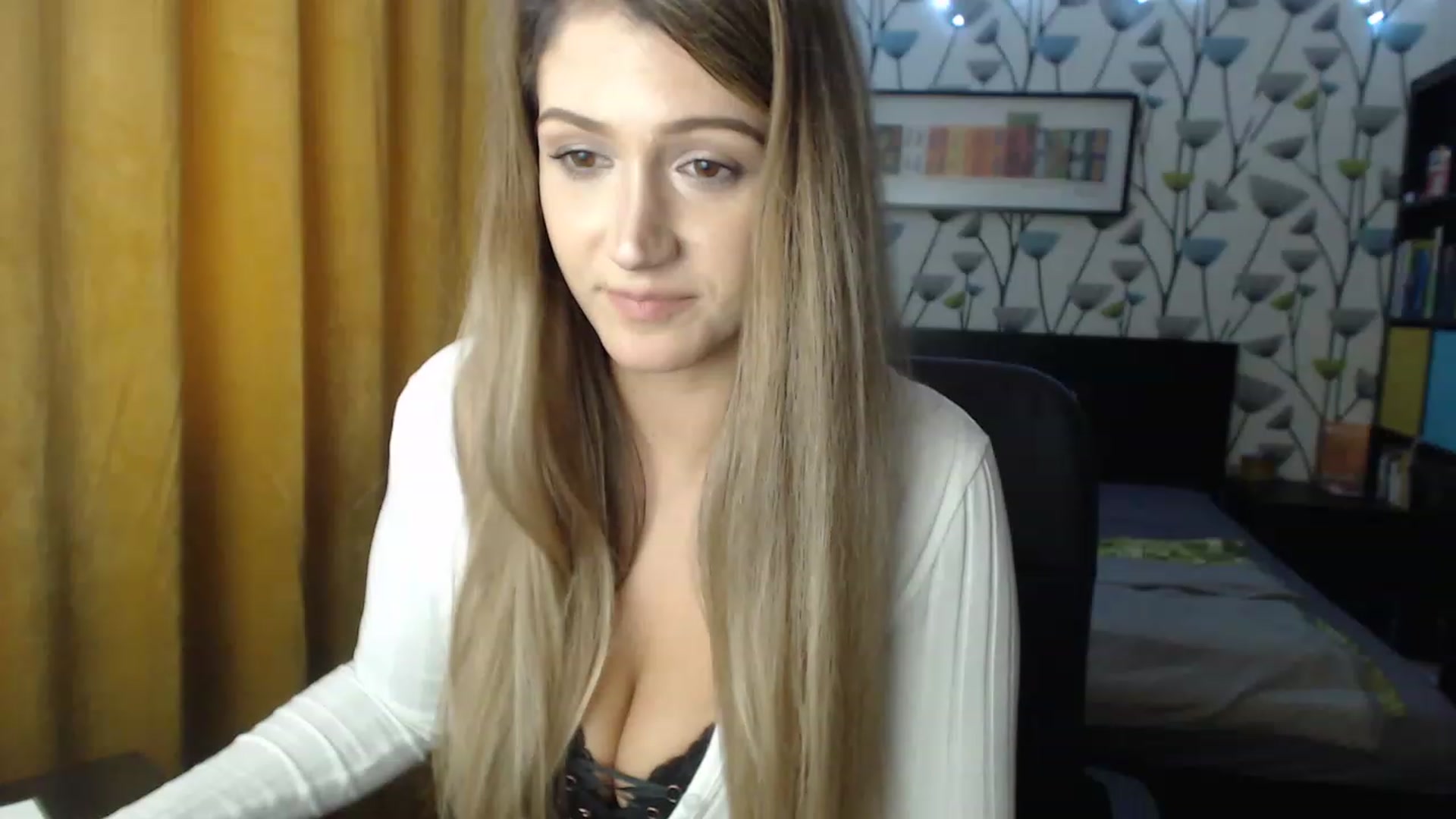 Gallery image thumbnail from BlakeLivelyi's myfreecams stream on, 12/05/2022, 11:34 image 8 of 20