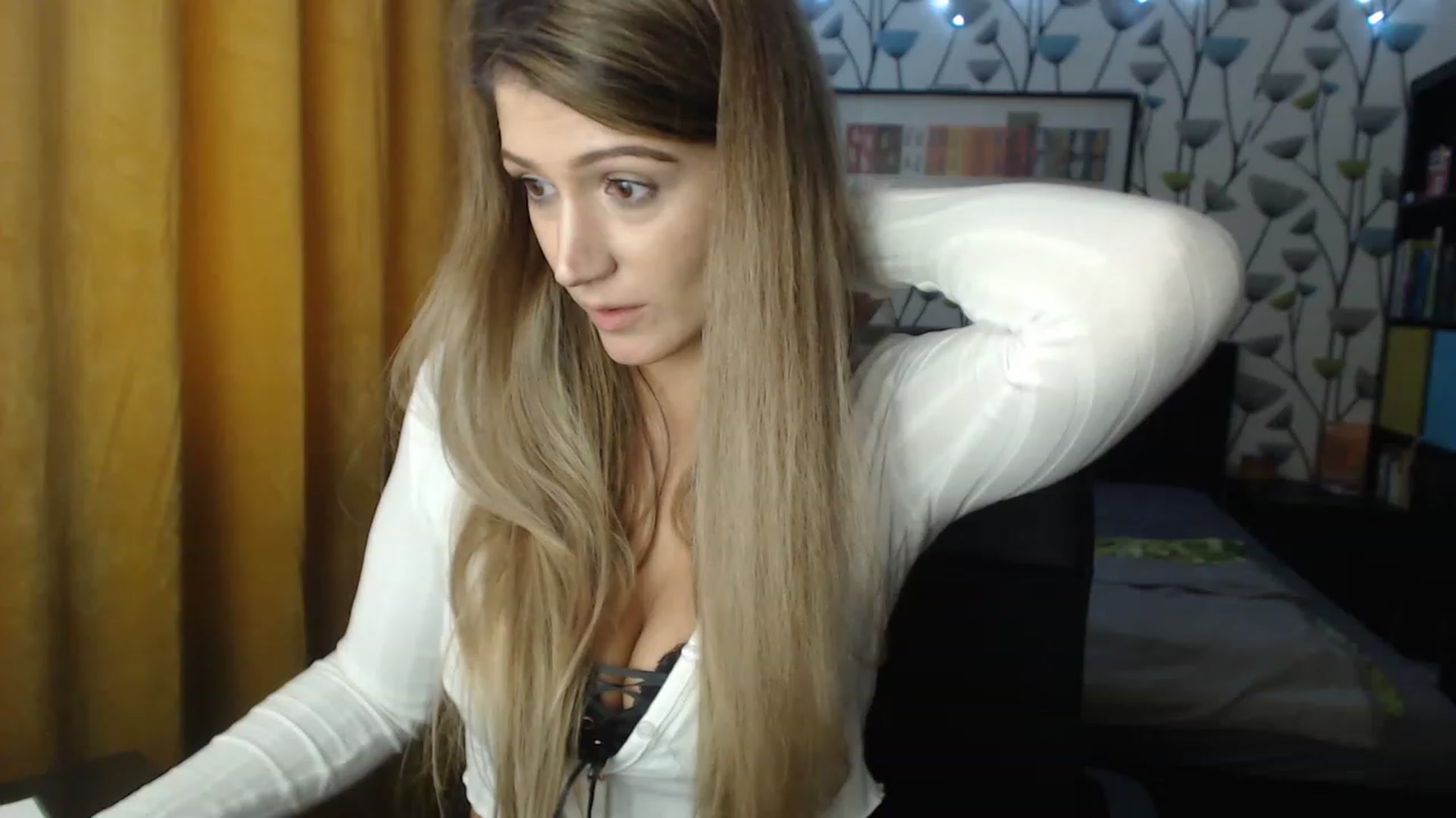 Gallery image thumbnail from BlakeLivelyi's myfreecams stream on, 12/05/2022, 11:34 image 10 of 20