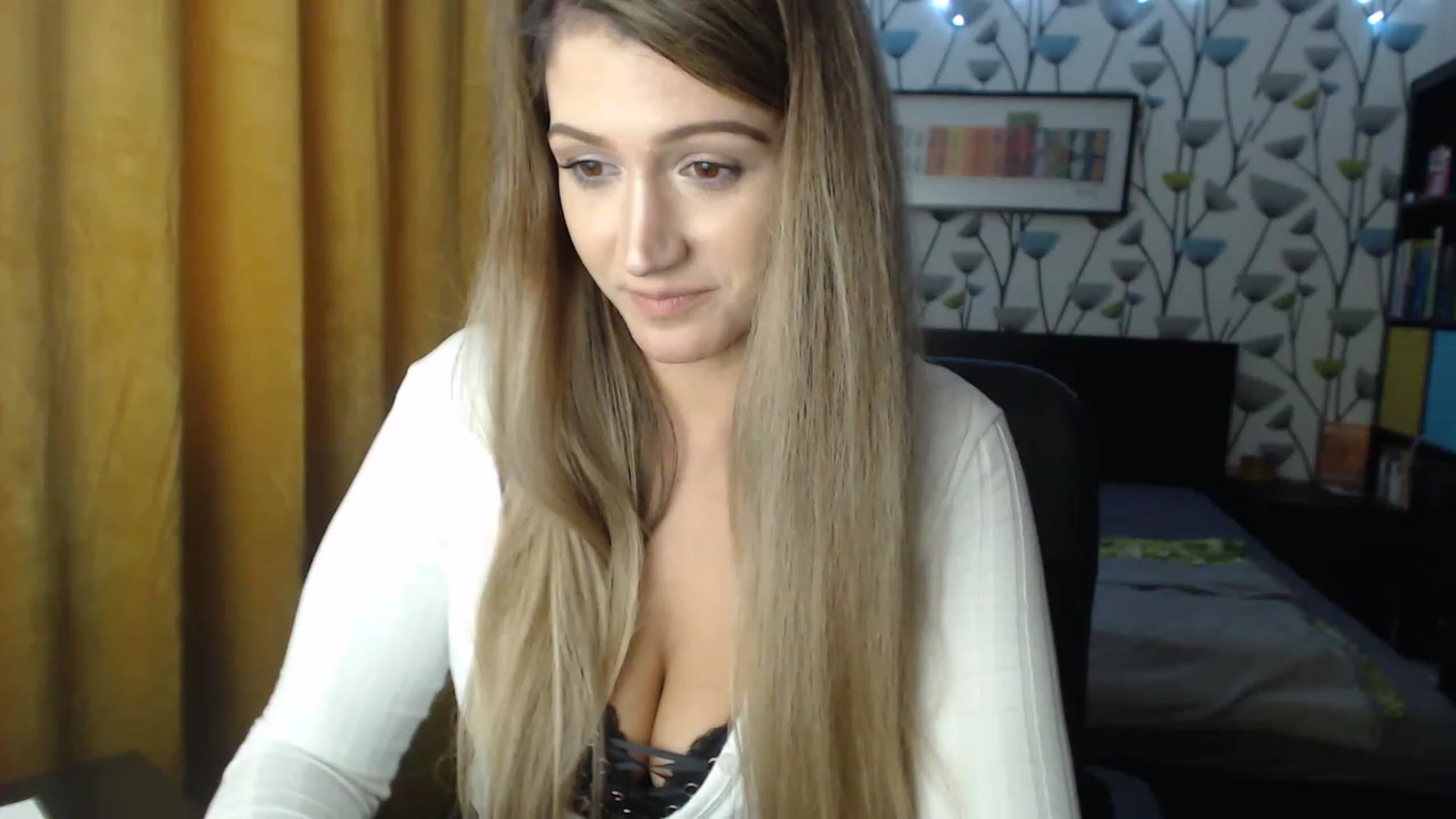 Gallery image thumbnail from BlakeLivelyi's myfreecams stream on, 12/05/2022, 11:34 image 6 of 20