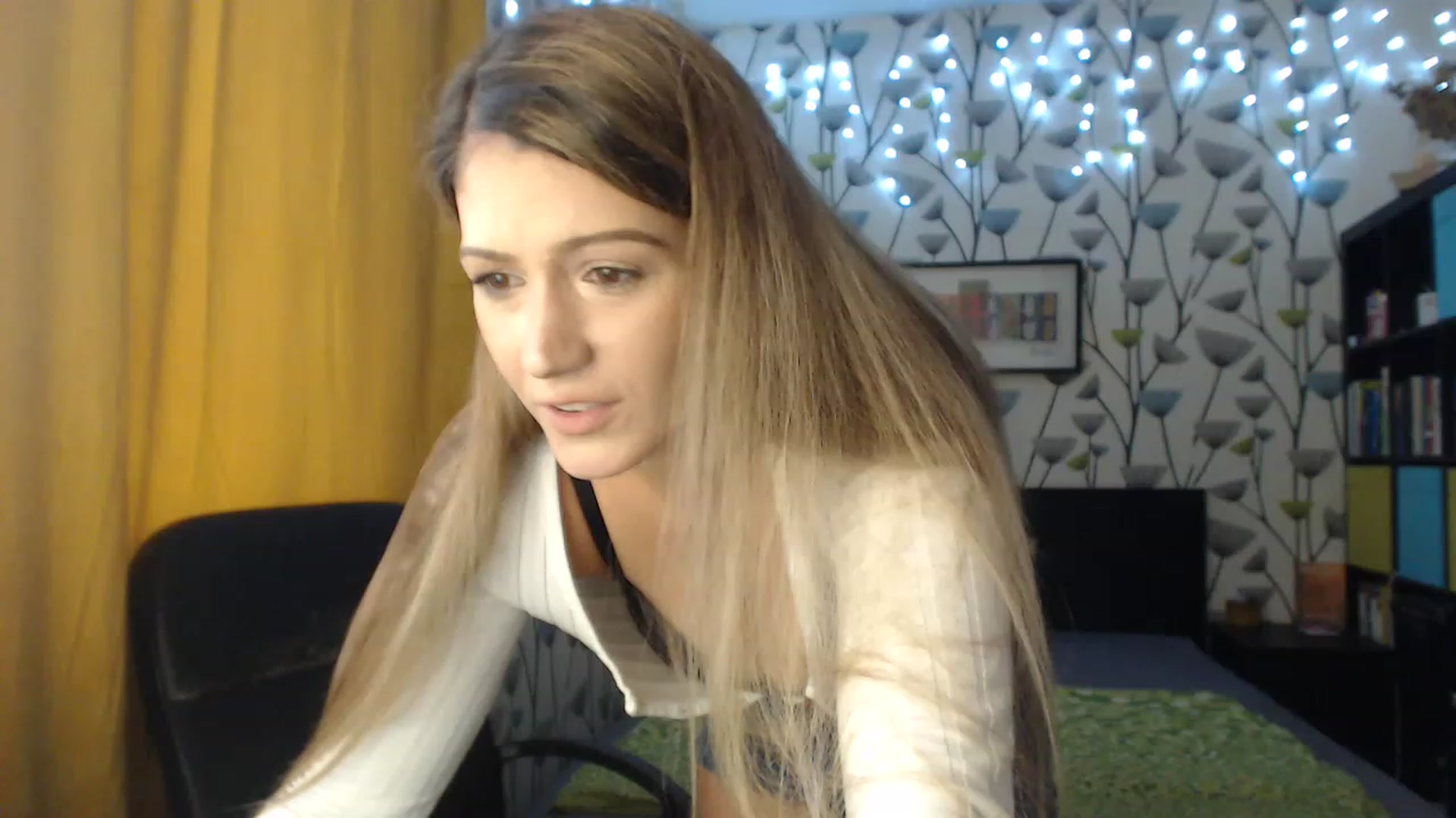 Gallery image thumbnail from BlakeLivelyi's myfreecams stream on, 12/08/2022, 08:50 image 9 of 20