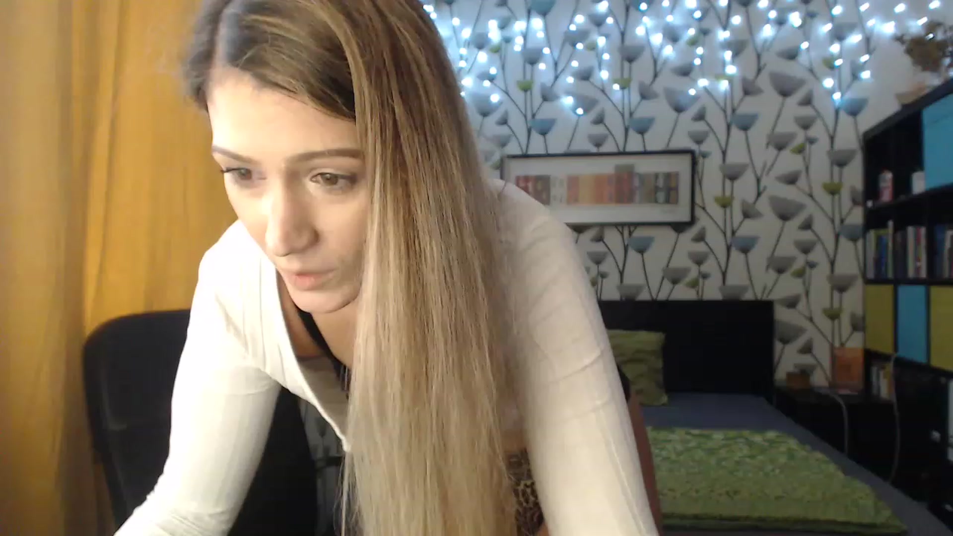 Gallery image thumbnail from BlakeLivelyi's myfreecams stream on, 12/08/2022, 10:11 image 1 of 20