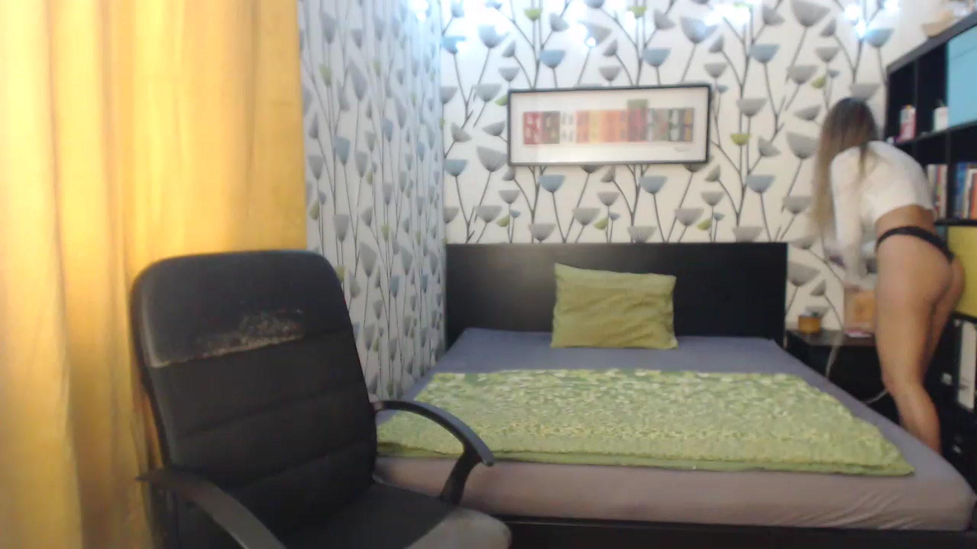 Gallery image thumbnail from BlakeLivelyi's myfreecams stream on, 12/08/2022, 10:11 image 7 of 20