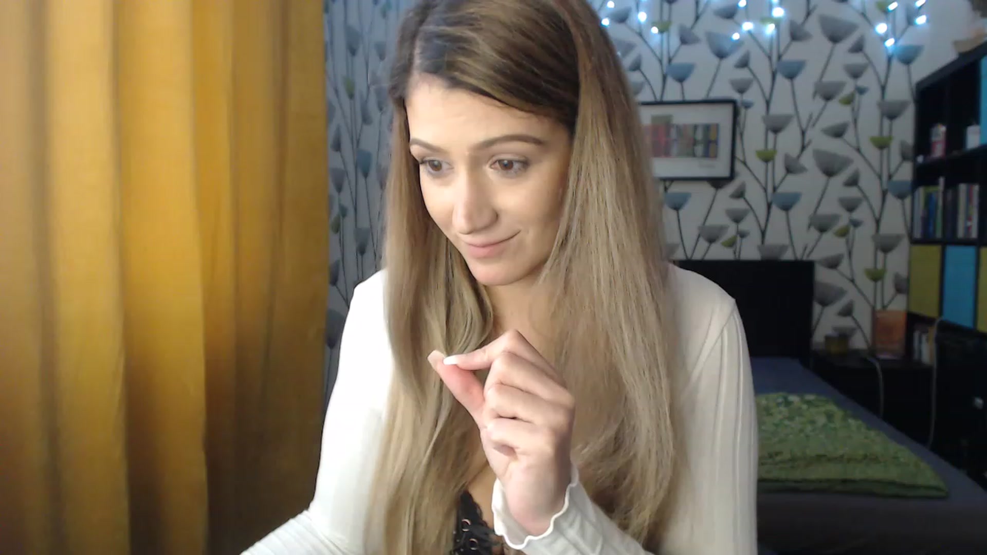 Gallery image thumbnail from BlakeLivelyi's myfreecams stream on, 12/08/2022, 12:22 image 3 of 20