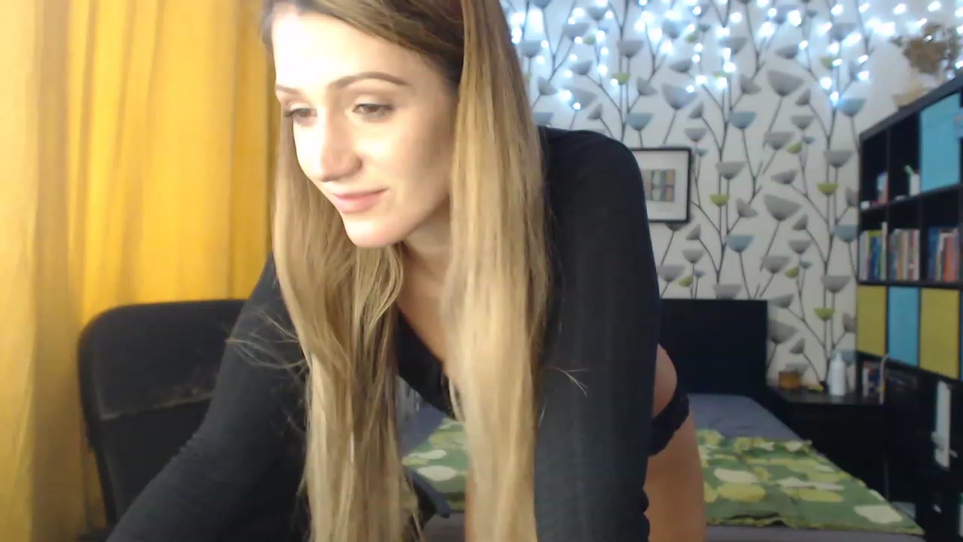 Gallery image thumbnail from BlakeLivelyi's myfreecams stream on, 12/15/2022, 10:47 image 7 of 20