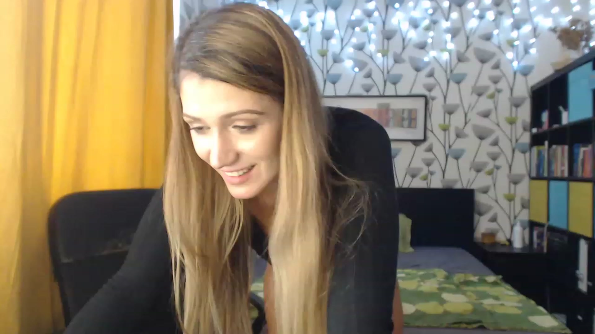 Gallery image thumbnail from BlakeLivelyi's myfreecams stream on, 12/15/2022, 10:47 image 8 of 20