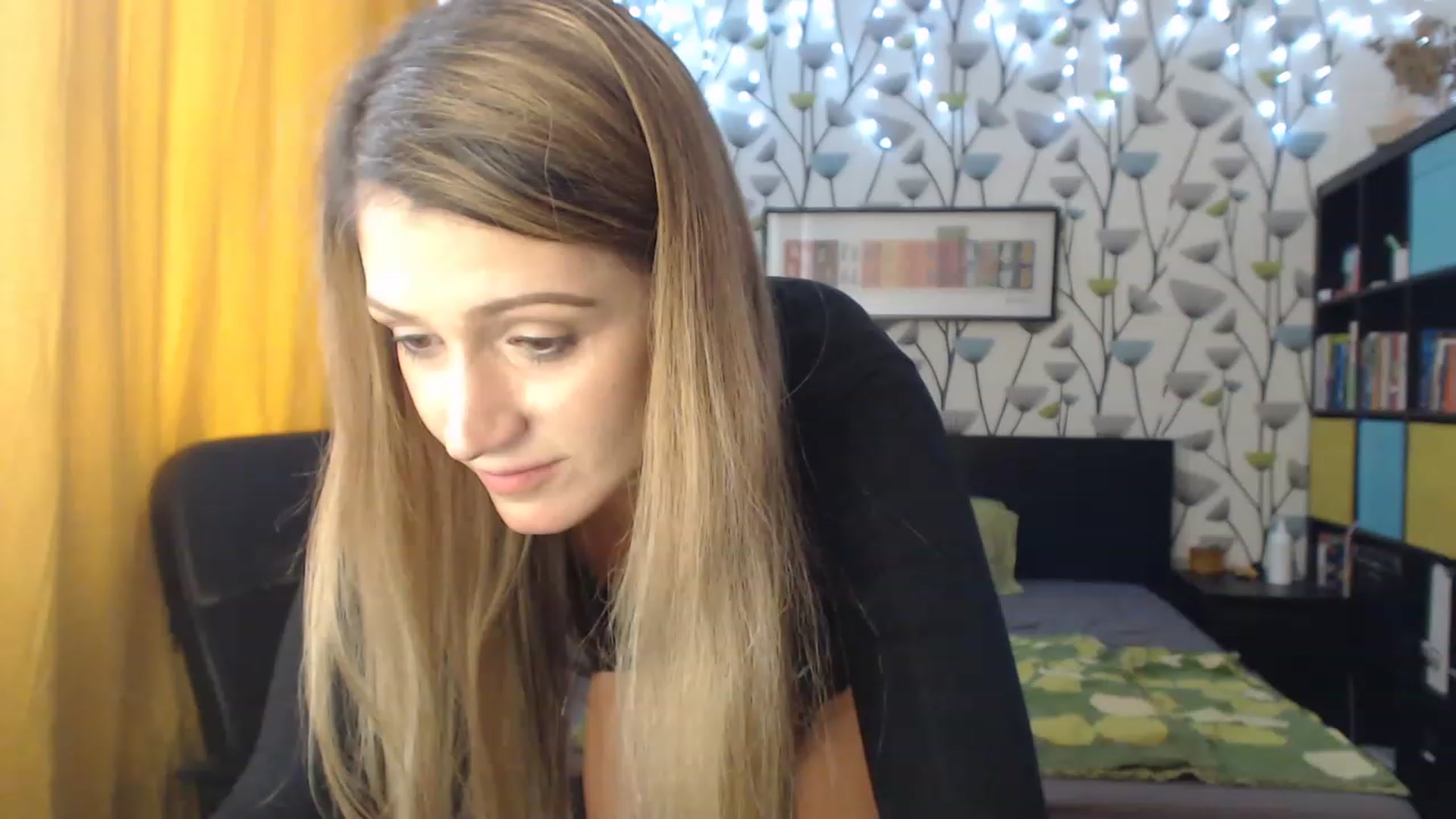 Gallery image thumbnail from BlakeLivelyi's myfreecams stream on, 12/15/2022, 11:23 image 16 of 20