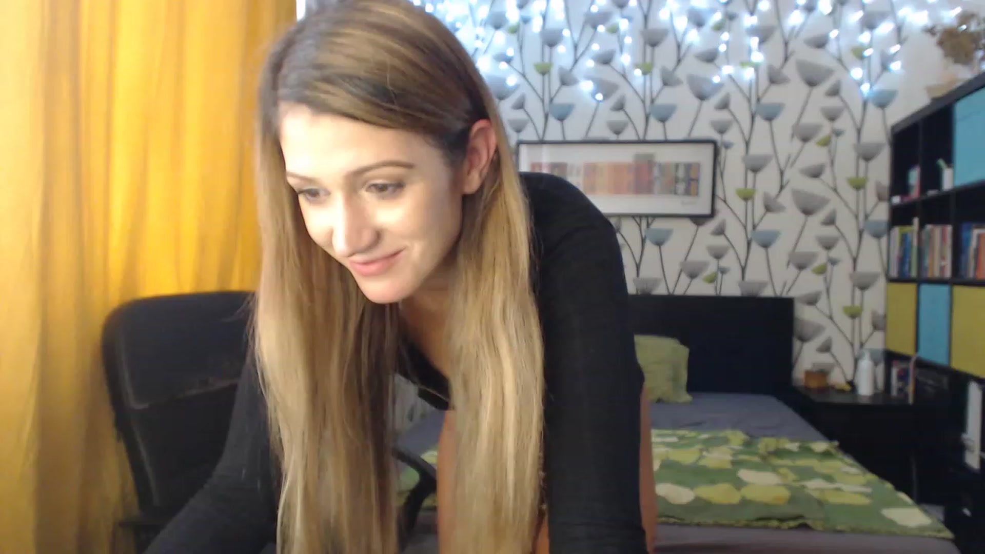Gallery image thumbnail from BlakeLivelyi's myfreecams stream on, 12/15/2022, 11:23 image 14 of 20