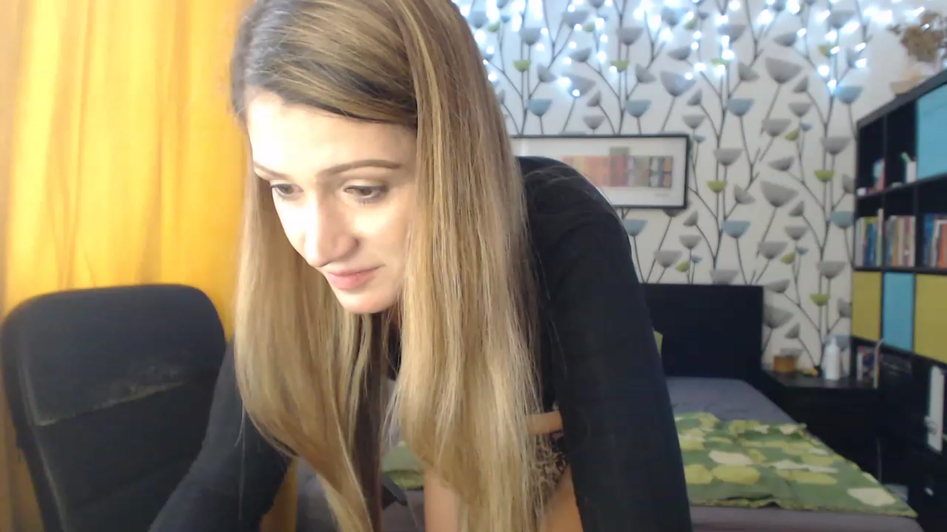 Gallery image thumbnail from BlakeLivelyi's myfreecams stream on, 12/15/2022, 11:23 image 4 of 20