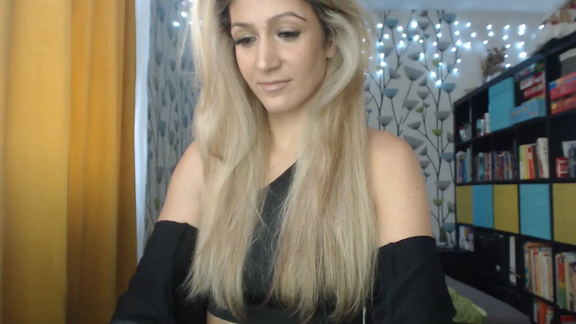 Gallery image thumbnail from BlakeLivelyi's myfreecams stream on, 12/12/2023, 12:49 image 16 of 20