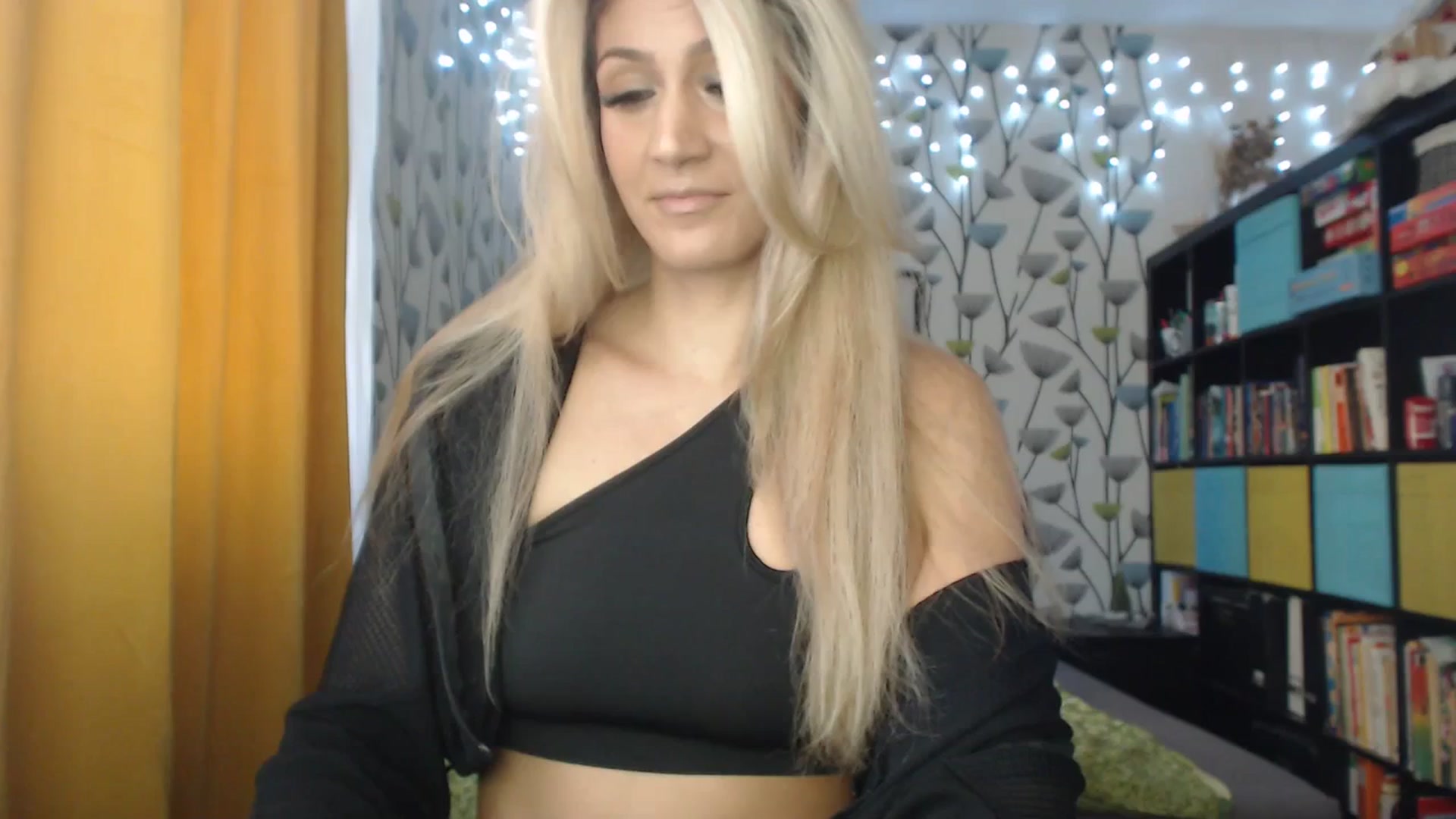 Gallery image thumbnail from BlakeLivelyi's myfreecams stream on, 12/12/2023, 12:49 image 11 of 20