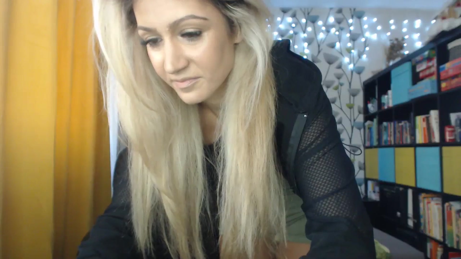 Gallery image thumbnail from BlakeLivelyi's myfreecams stream on, 12/12/2023, 12:49 image 13 of 20