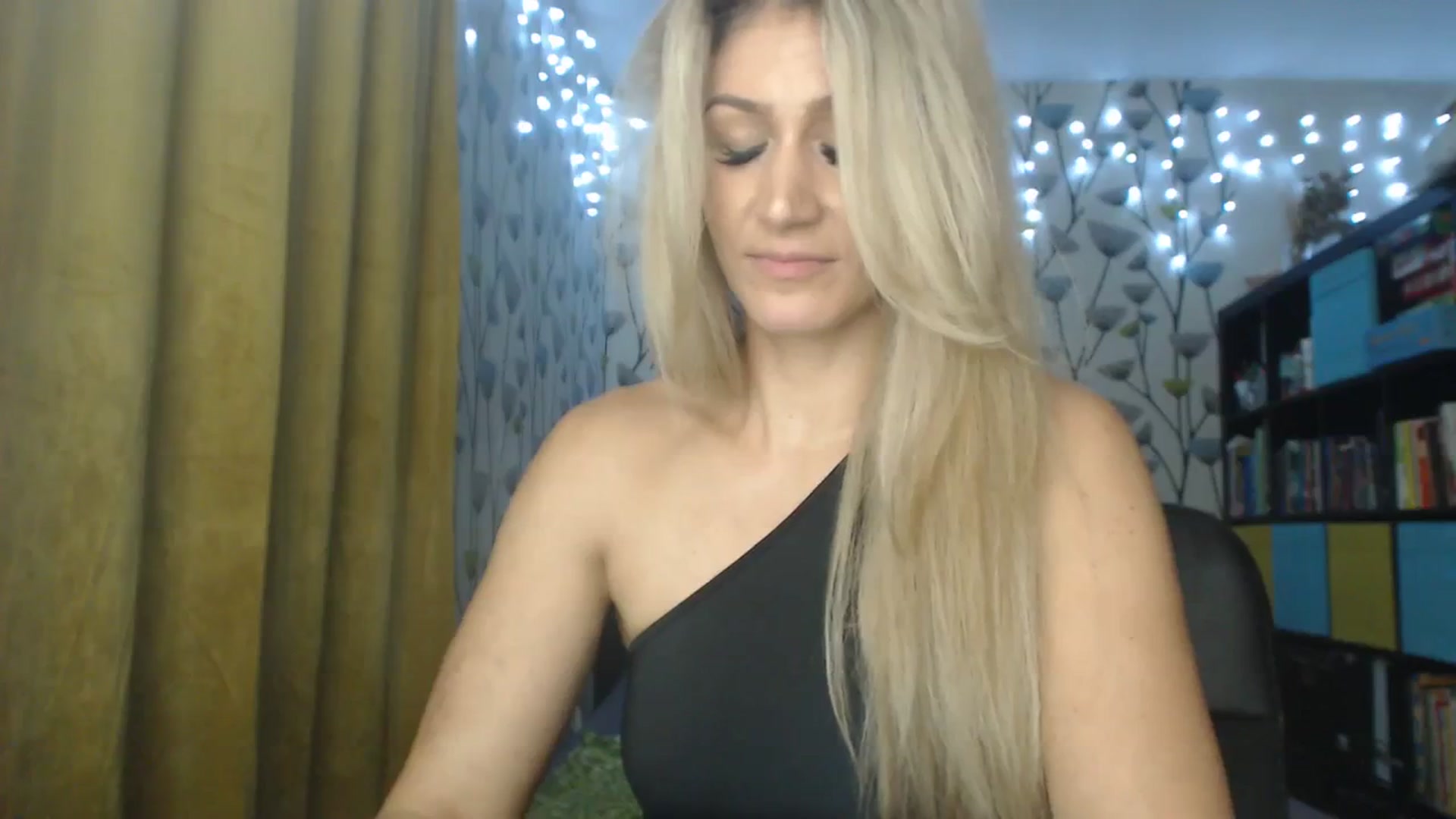 Gallery image thumbnail from BlakeLivelyi's myfreecams stream on, 12/12/2023, 16:15 image 20 of 20