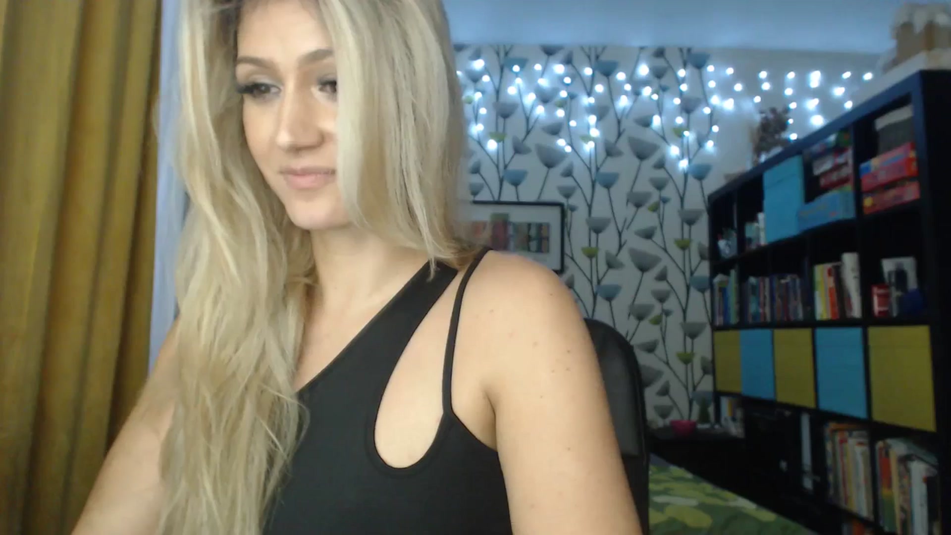 Gallery image thumbnail from BlakeLivelyi's myfreecams stream on, 12/13/2023, 14:41 image 13 of 20