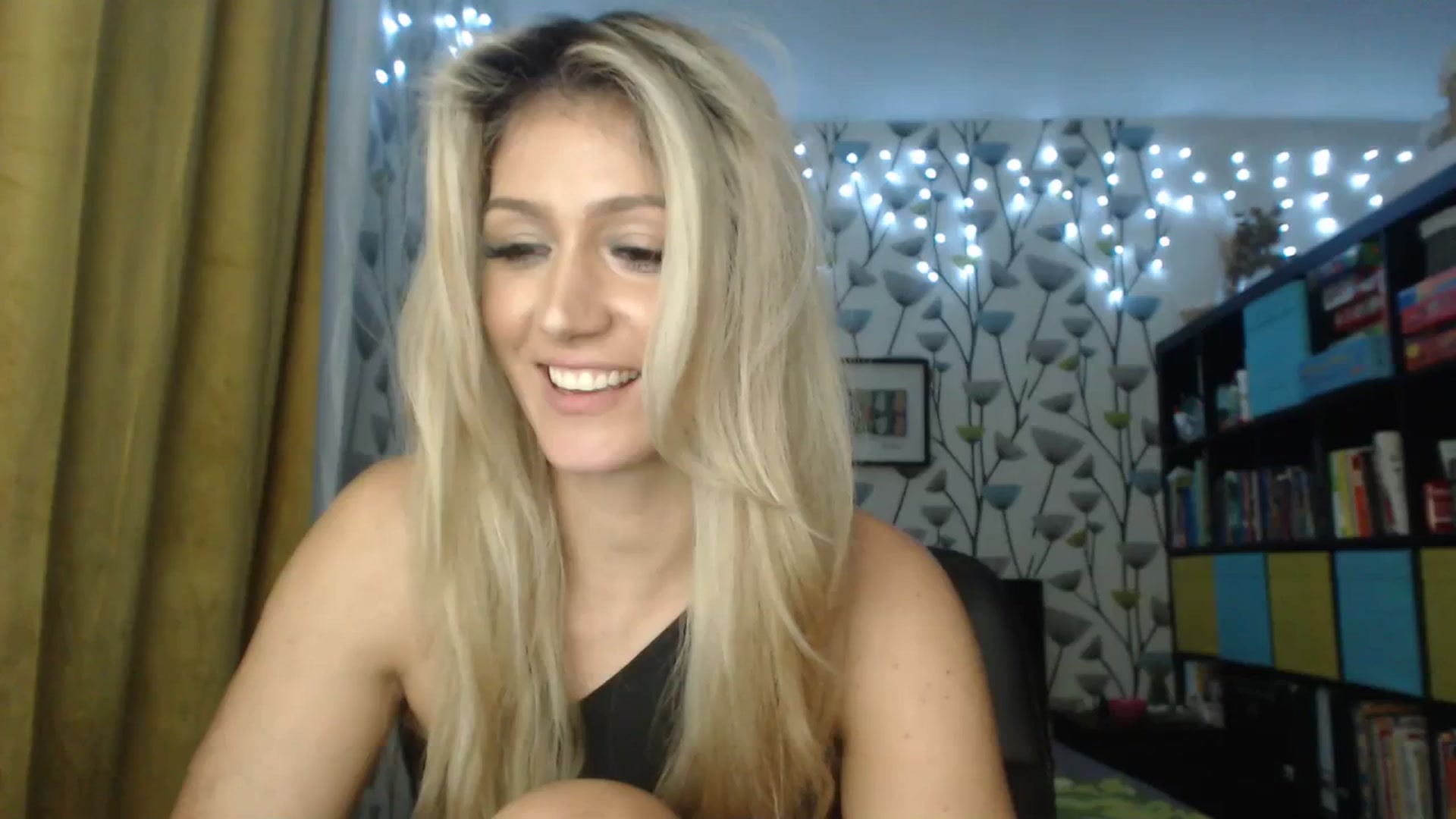 Gallery image thumbnail from BlakeLivelyi's myfreecams stream on, 12/13/2023, 15:14 image 14 of 20