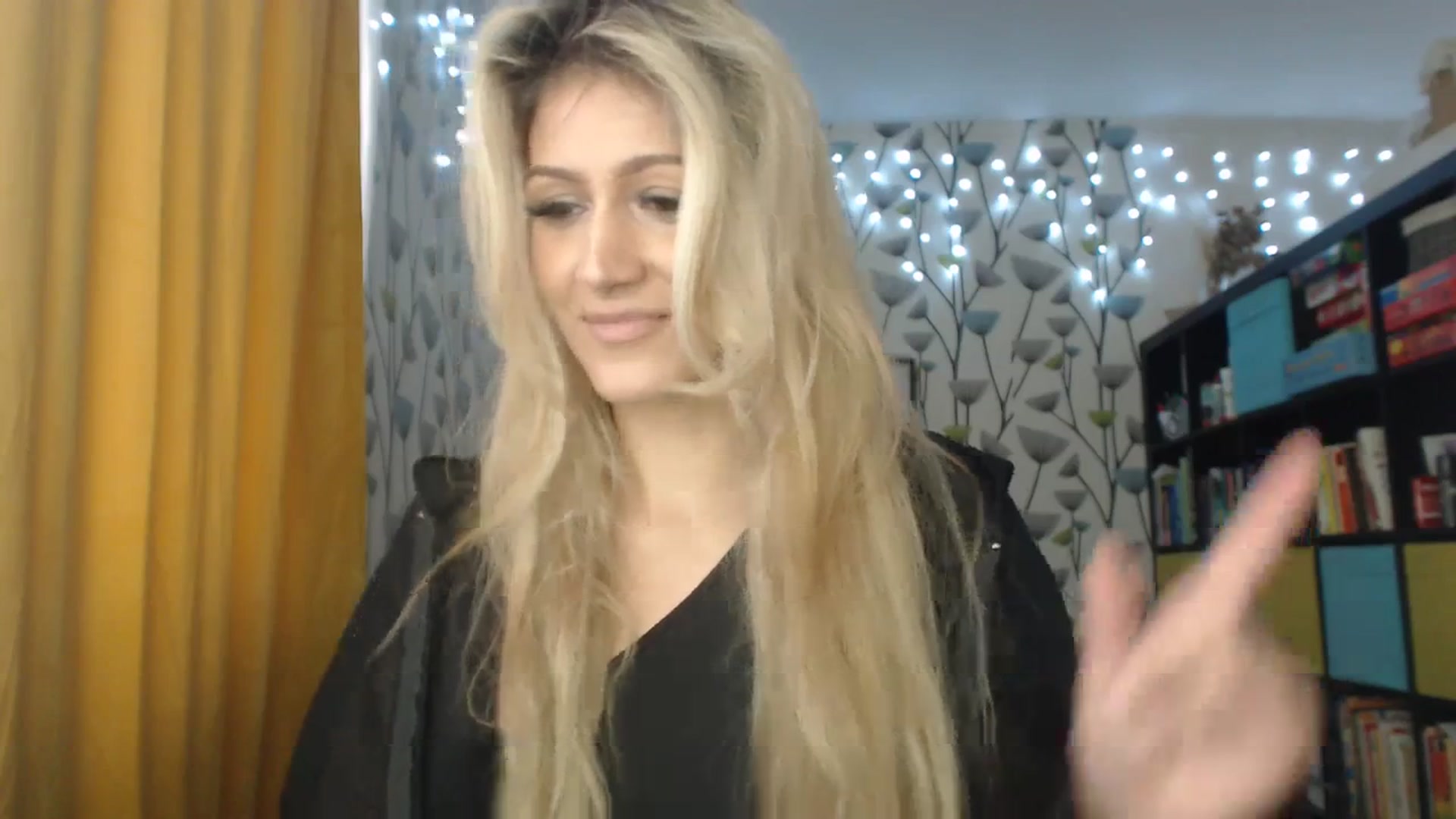 Gallery image thumbnail from BlakeLivelyi's myfreecams stream on, 12/14/2023, 13:29 image 9 of 20