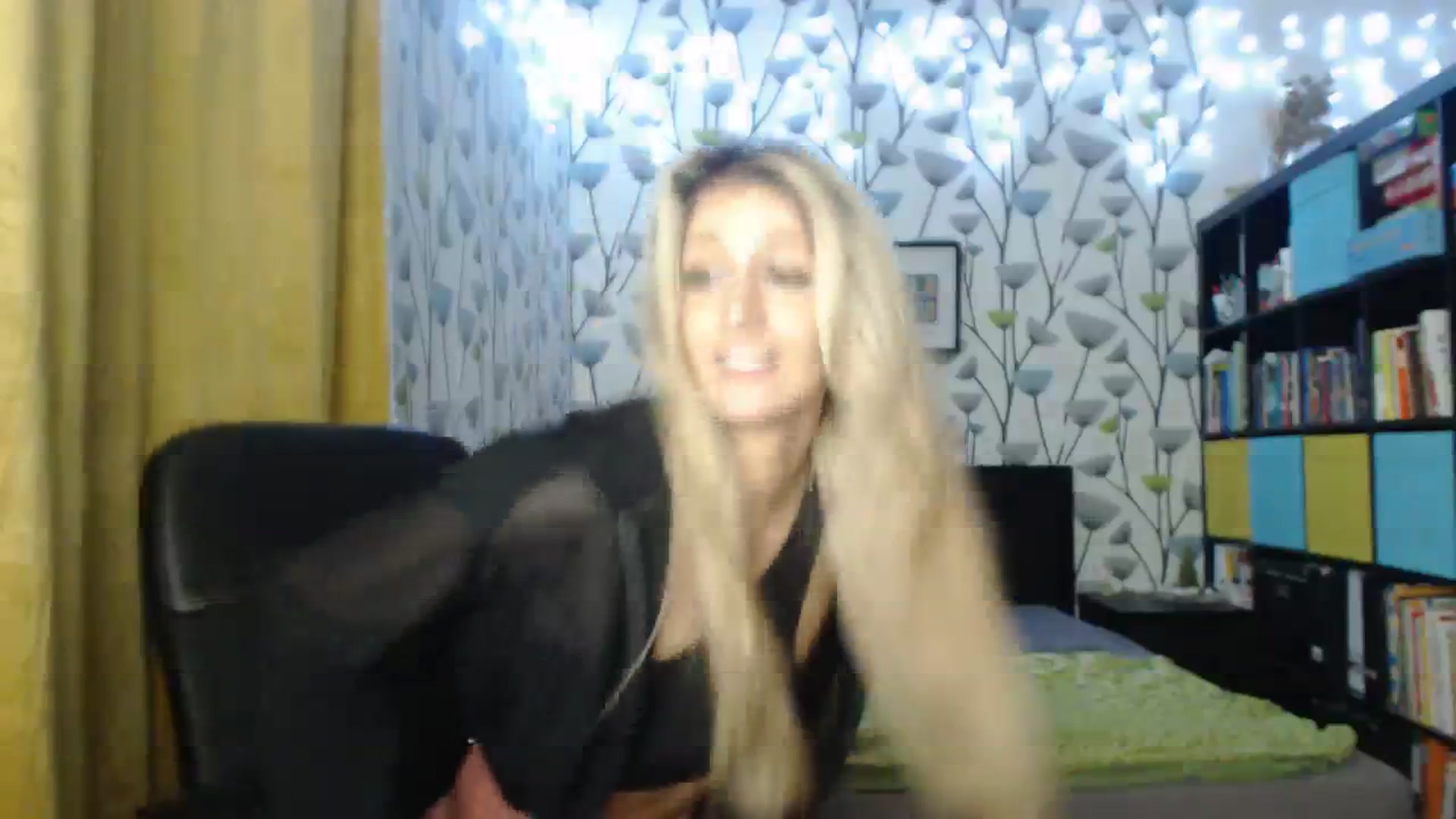 Gallery image thumbnail from BlakeLivelyi's myfreecams stream on, 12/14/2023, 16:41 image 3 of 20