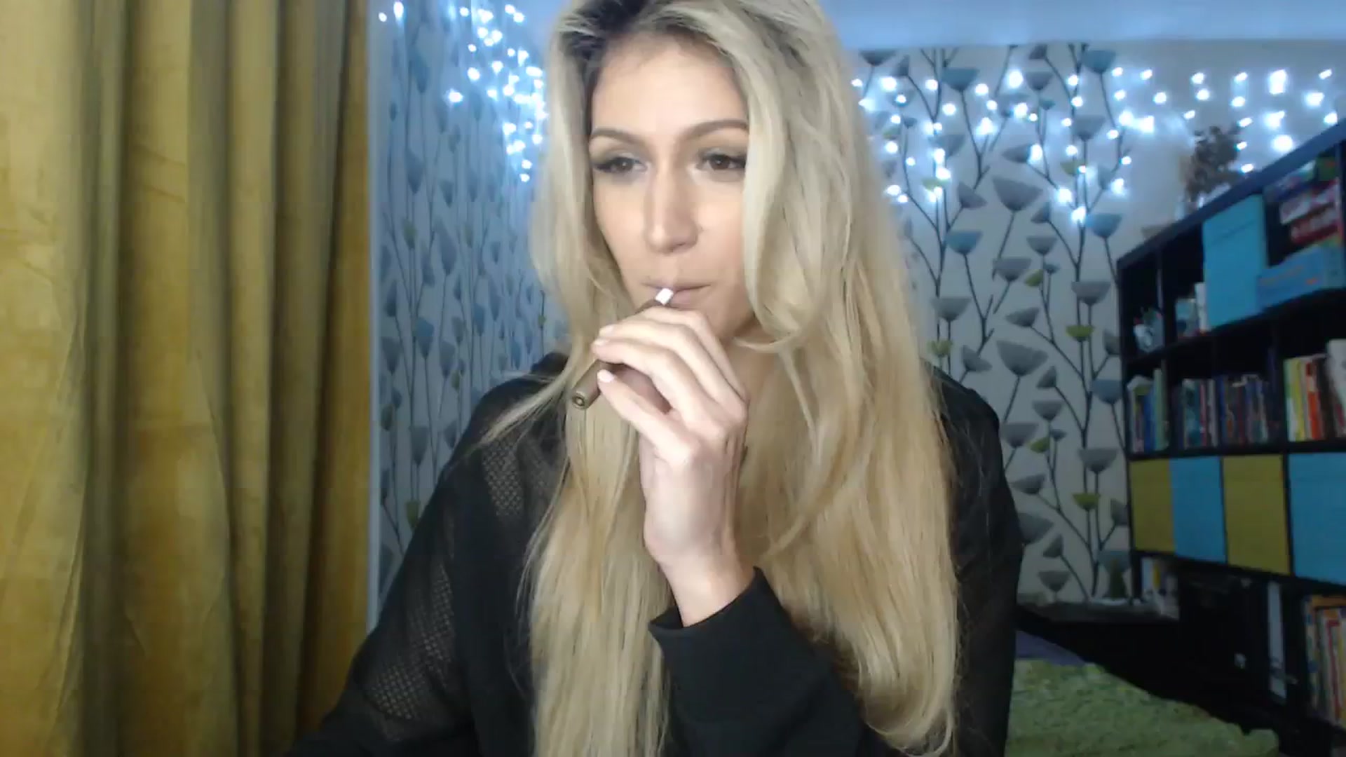 Gallery image thumbnail from BlakeLivelyi's myfreecams stream on, 12/14/2023, 16:41 image 1 of 20