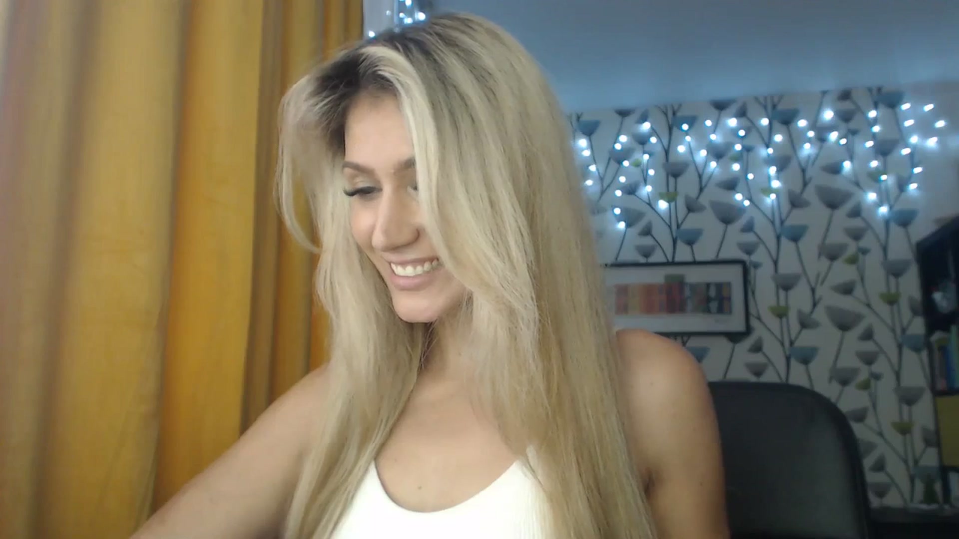 Gallery image thumbnail from BlakeLivelyi's myfreecams stream on, 12/15/2023, 10:17 image 15 of 20