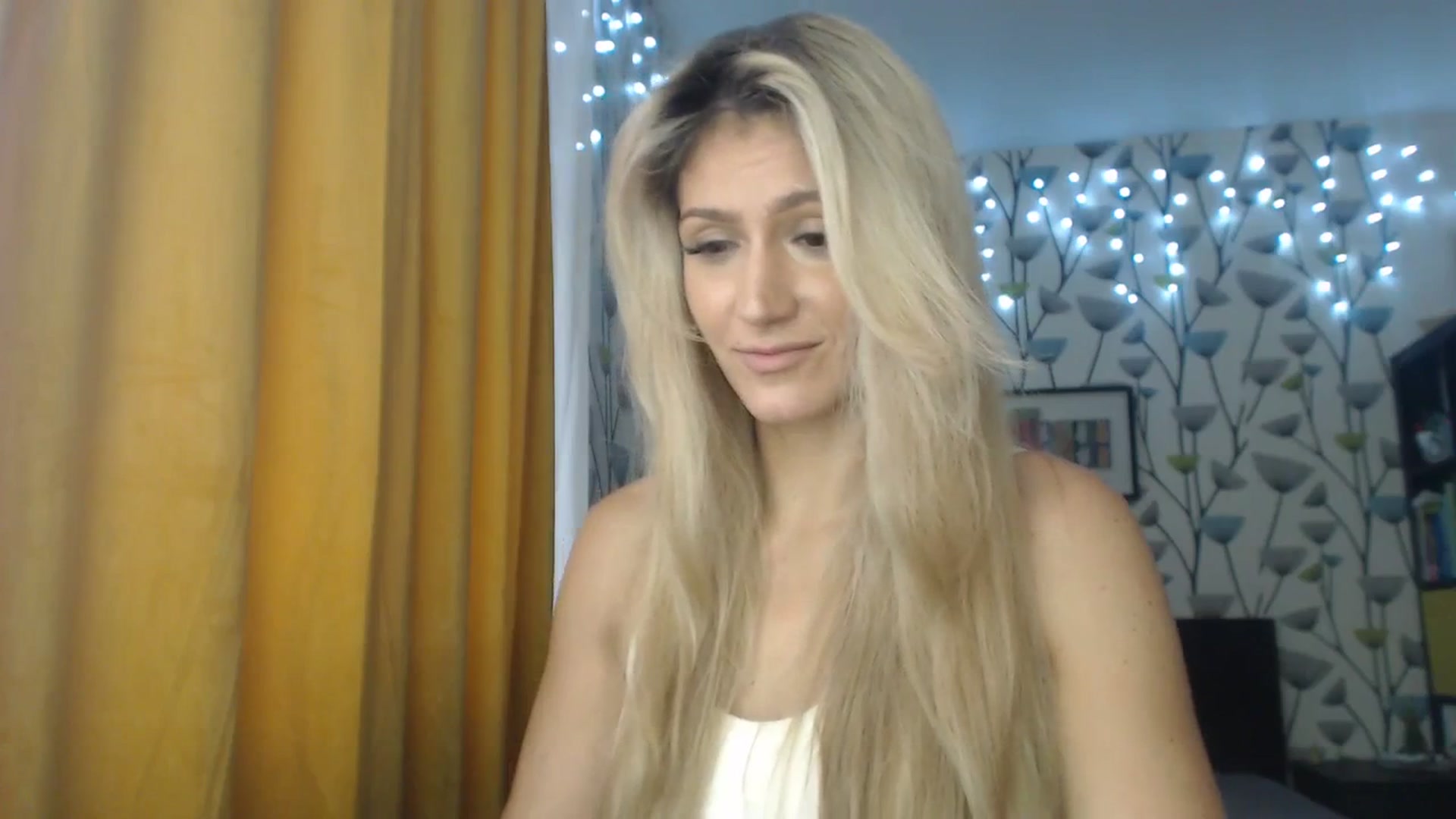 Gallery image thumbnail from BlakeLivelyi's myfreecams stream on, 12/15/2023, 10:17 image 14 of 20