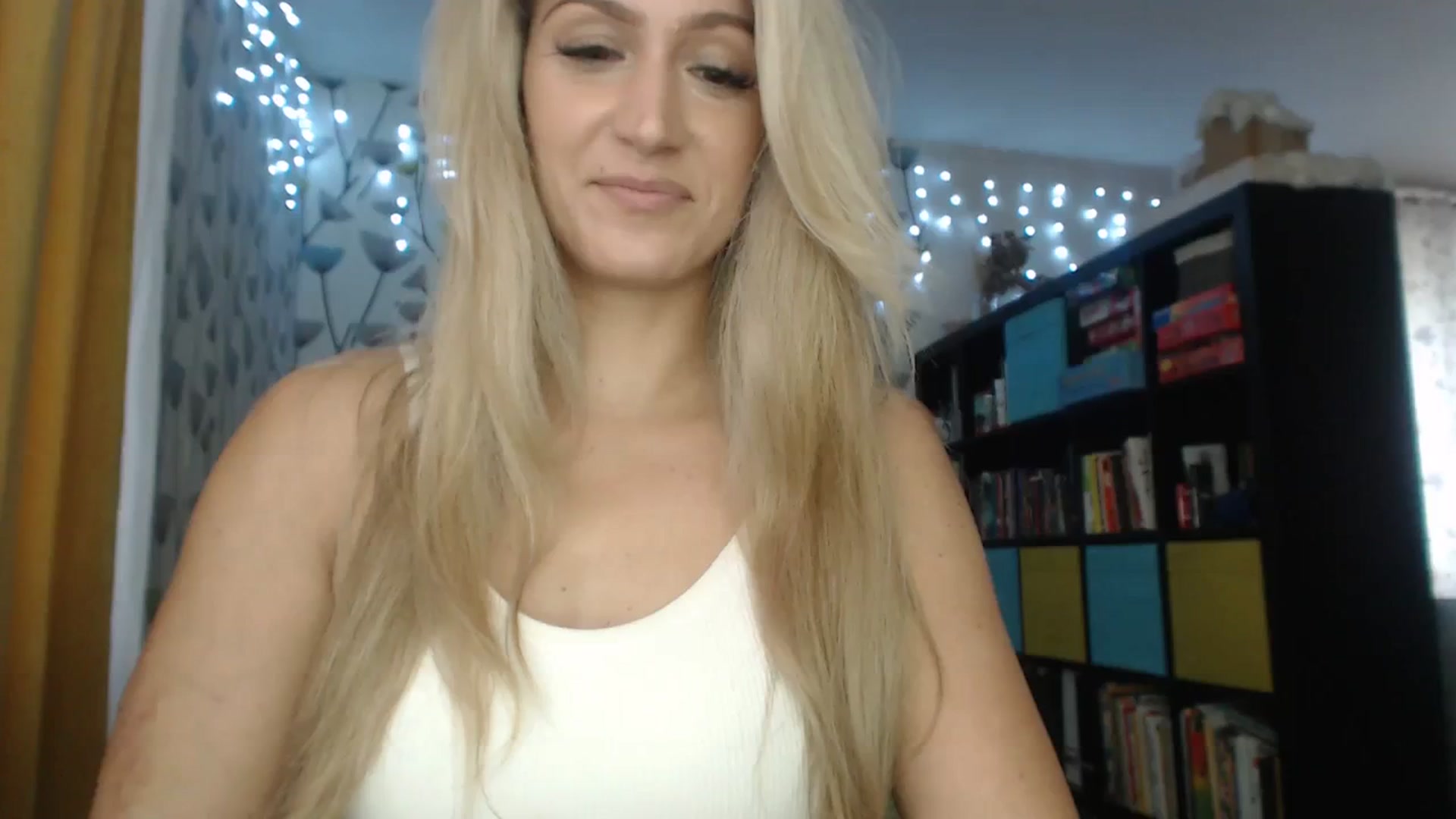 Gallery image thumbnail from BlakeLivelyi's myfreecams stream on, 12/15/2023, 10:17 image 2 of 20