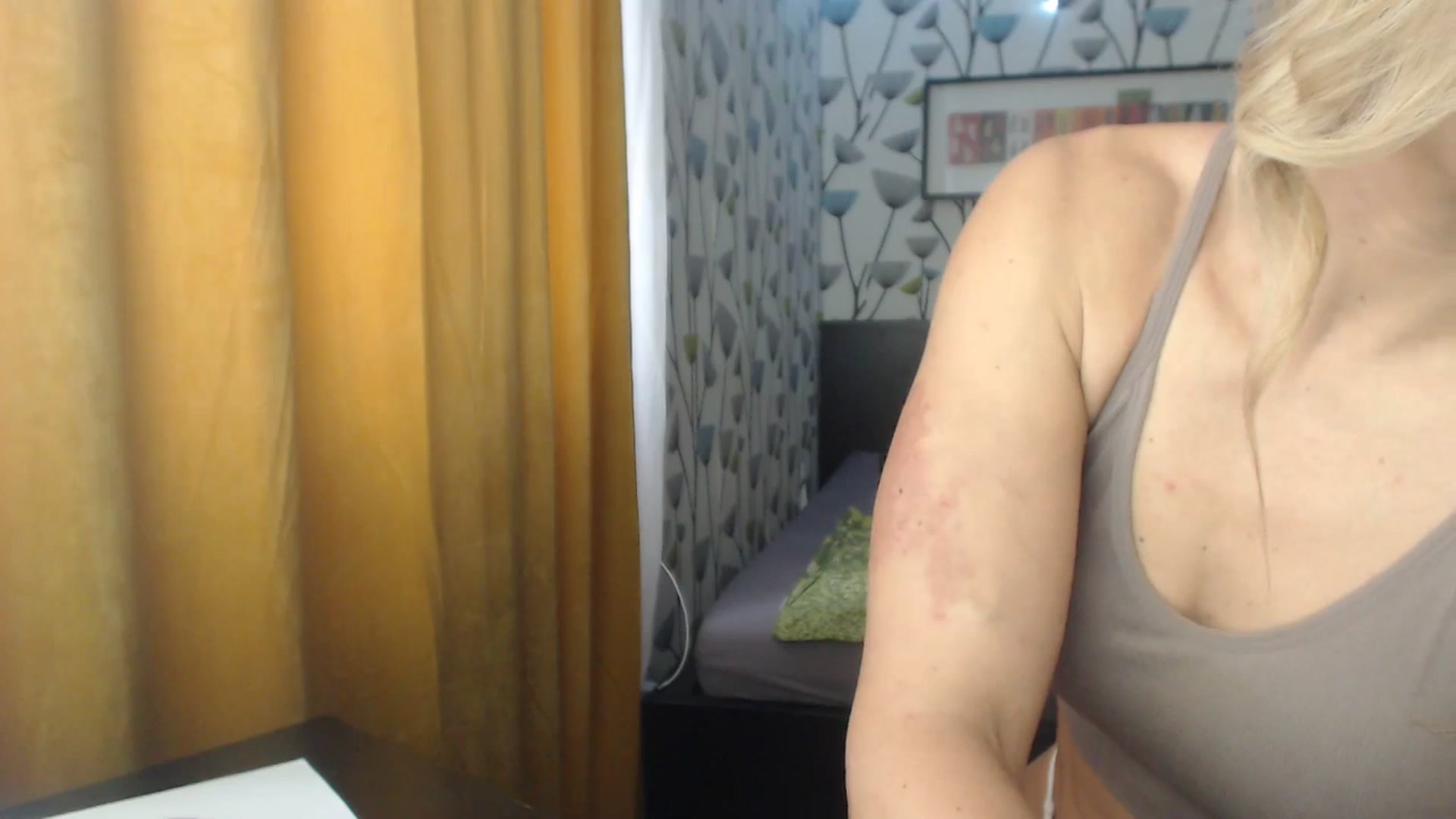 Gallery image thumbnail from BlakeLivelyi's myfreecams stream on, 12/15/2023, 12:02 image 18 of 20