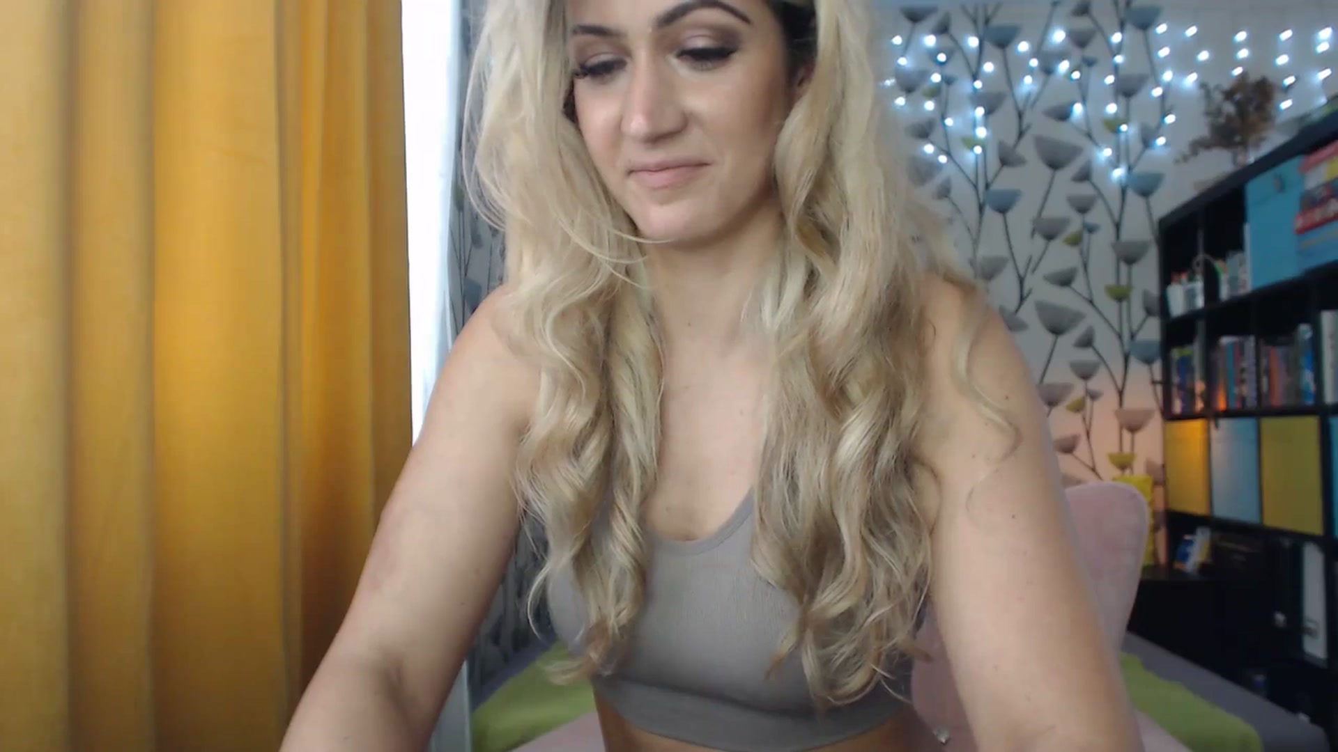 Gallery image thumbnail from BlakeLivelyi's myfreecams stream on, 04/28/2024, 14:30 image 18 of 20