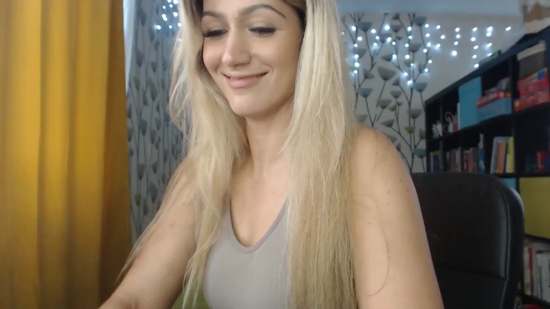 Gallery image thumbnail from BlakeLivelyi's myfreecams stream on, 05/30/2024, 09:11 image 14 of 20