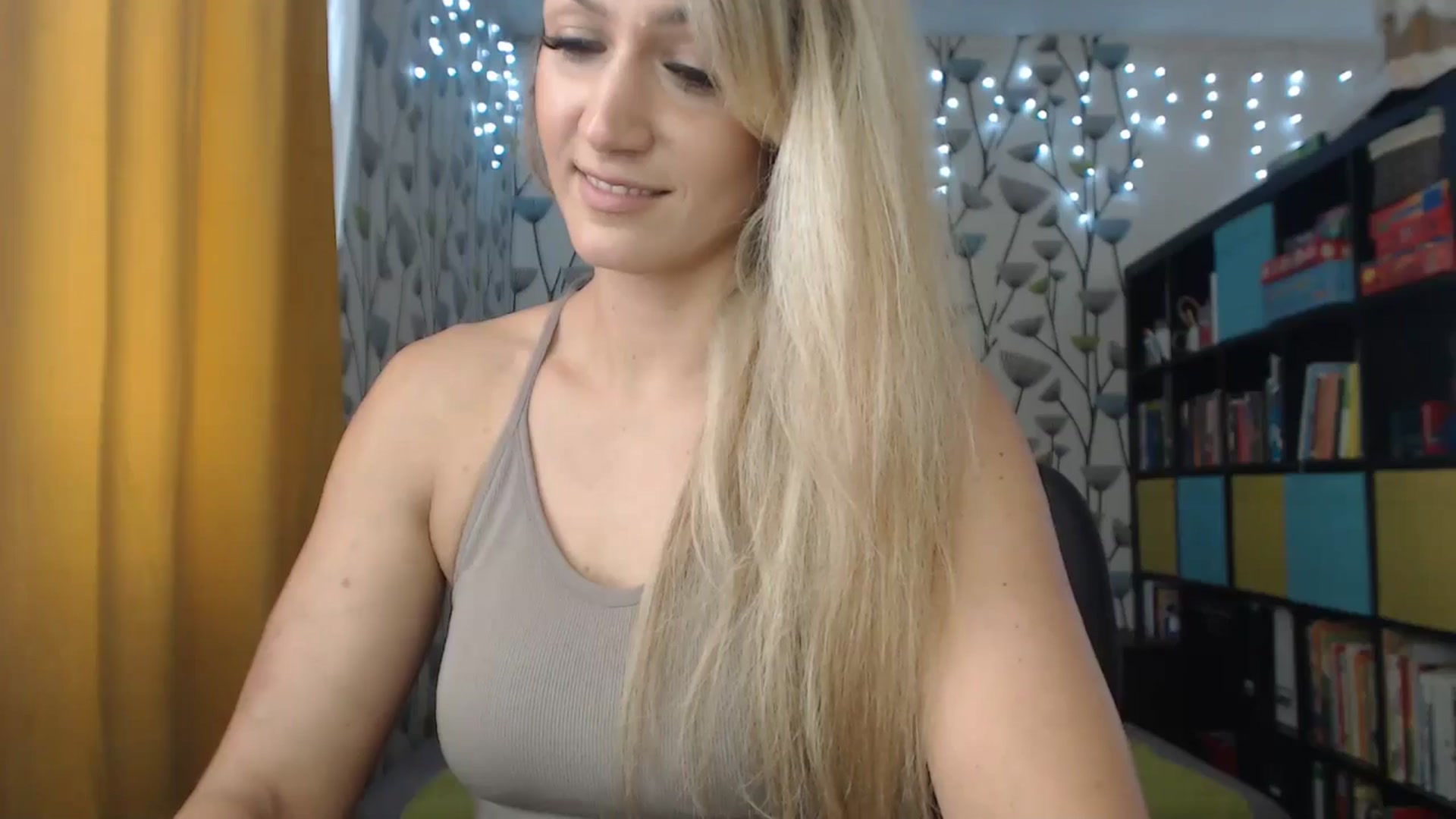 Gallery image thumbnail from BlakeLivelyi's myfreecams stream on, 05/30/2024, 09:11 image 18 of 20
