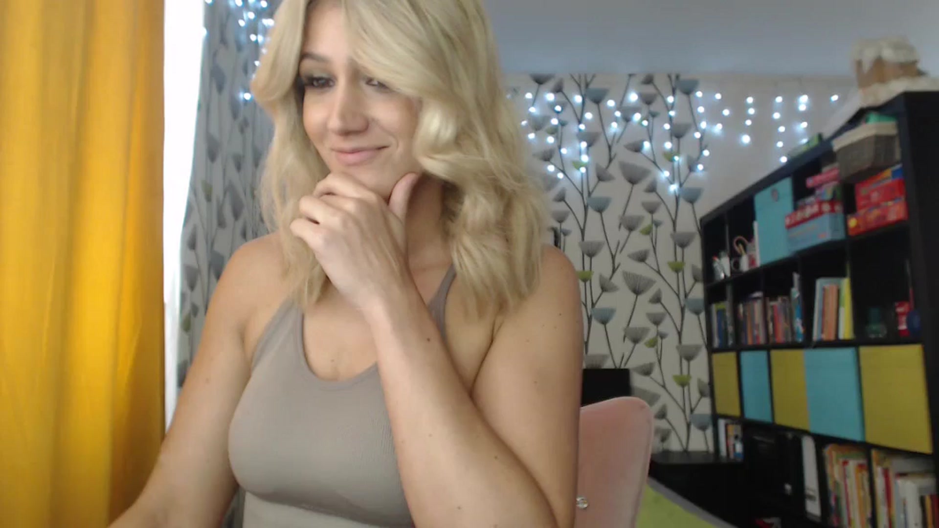 Gallery image thumbnail from BlakeLivelyi's myfreecams stream on, 06/02/2024, 15:22 image 3 of 20