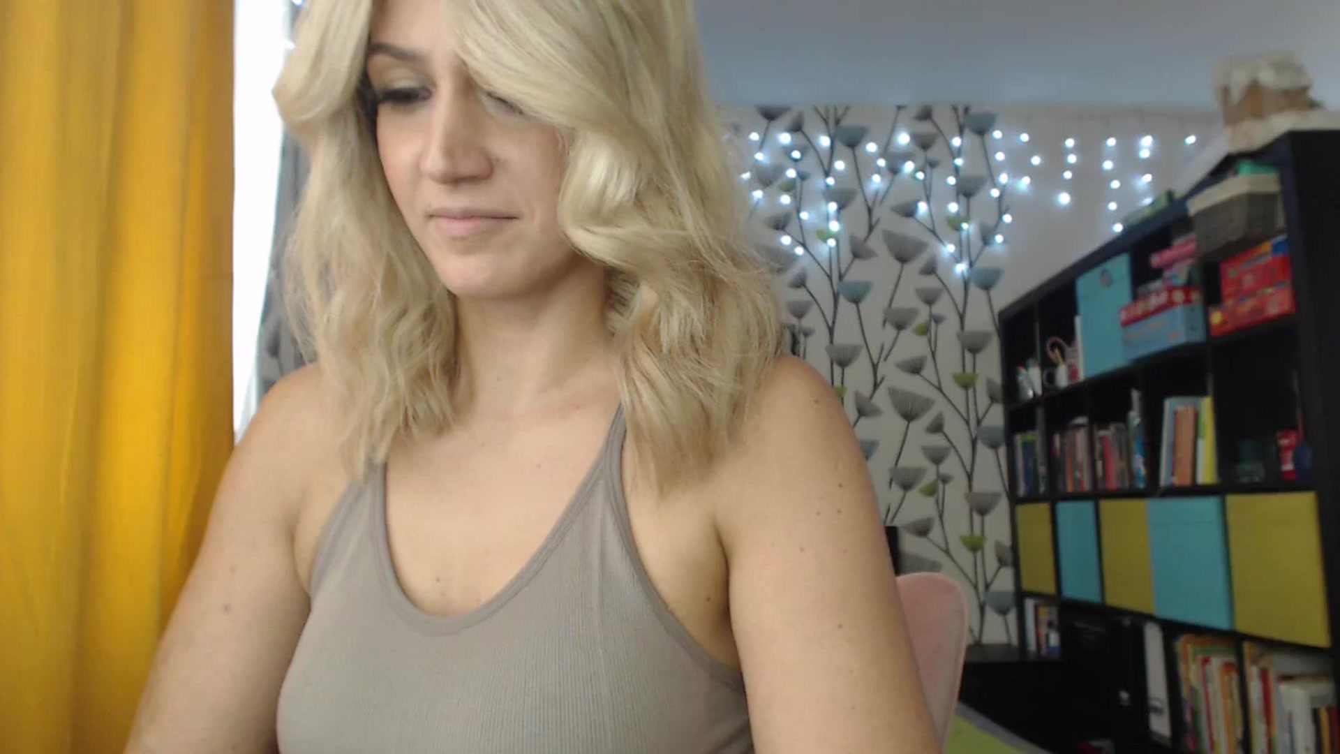 Gallery image thumbnail from BlakeLivelyi's myfreecams stream on, 06/02/2024, 15:22 image 5 of 20