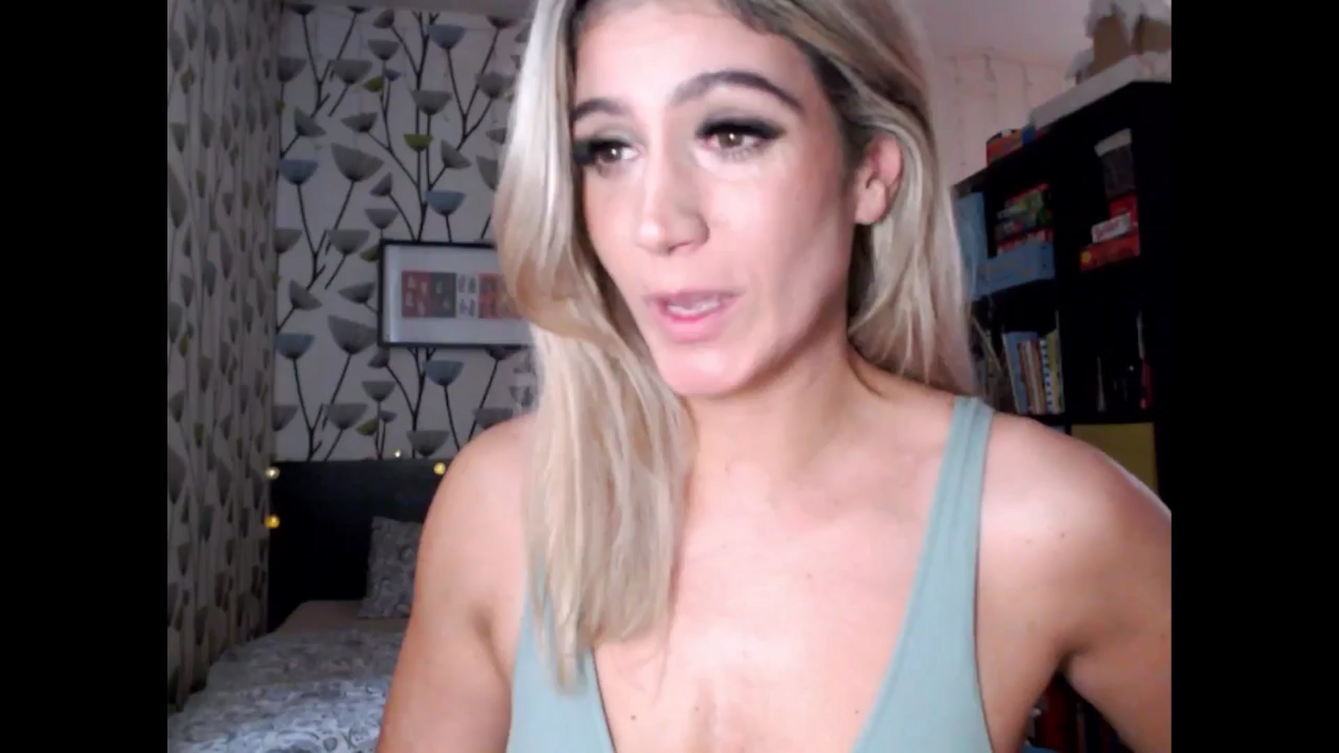 Gallery image thumbnail from BlakeLivelyi's myfreecams stream on, 11/18/2024, 13:06 image 16 of 20