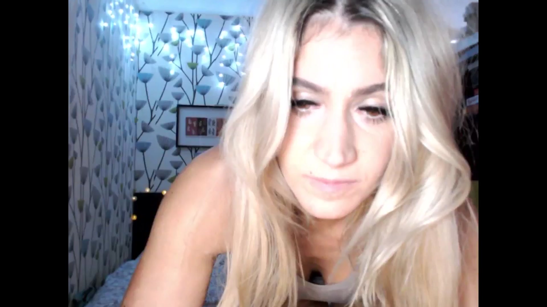 Gallery image thumbnail from BlakeLivelyi's myfreecams stream on, 11/18/2024, 16:35 image 14 of 20
