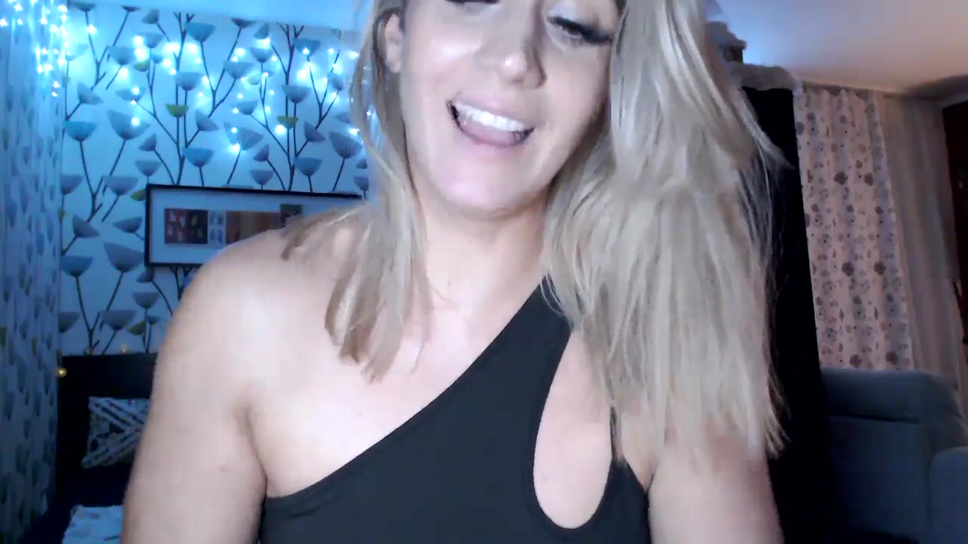 Gallery image thumbnail from BlakeLivelyi's myfreecams stream on, 12/10/2024, 16:00 image 12 of 20