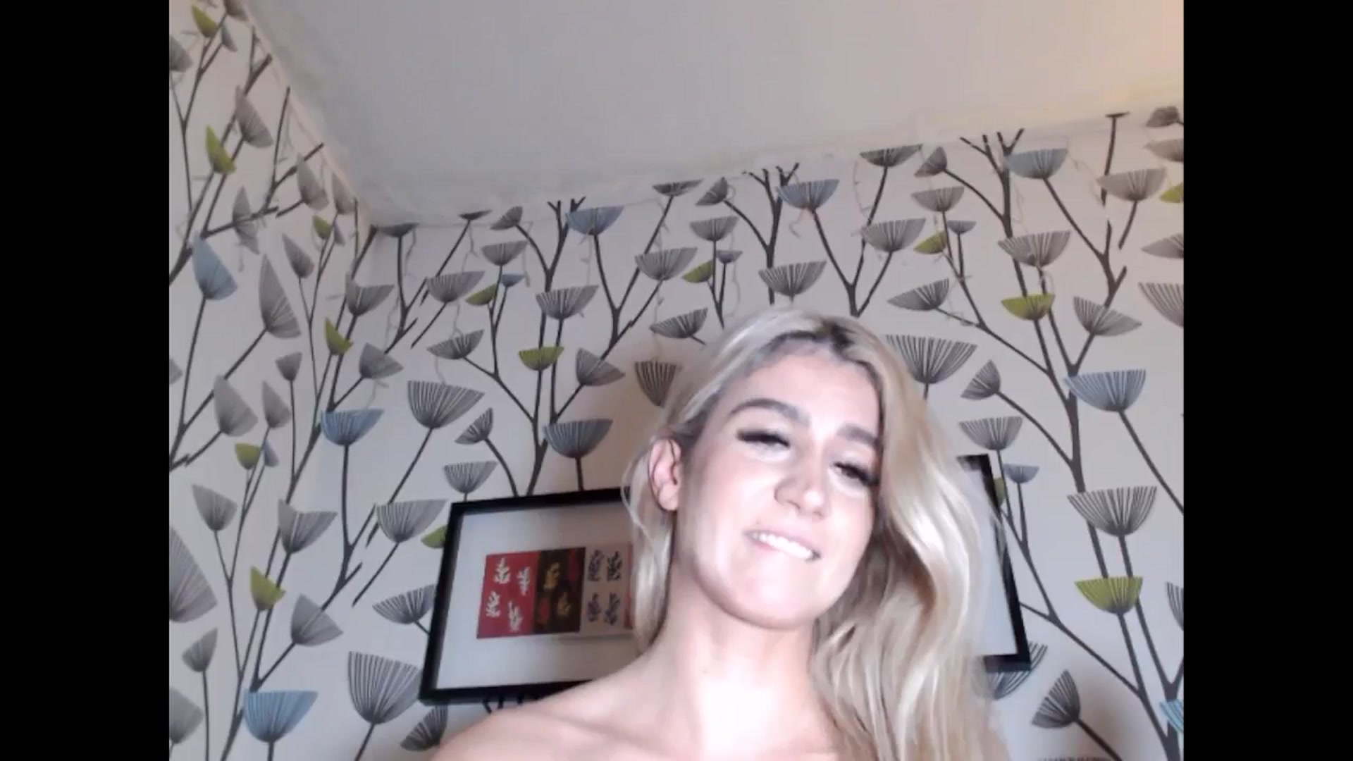 Gallery image thumbnail from BlakeLivelyi's myfreecams stream on, 12/13/2024, 16:24 image 20 of 20