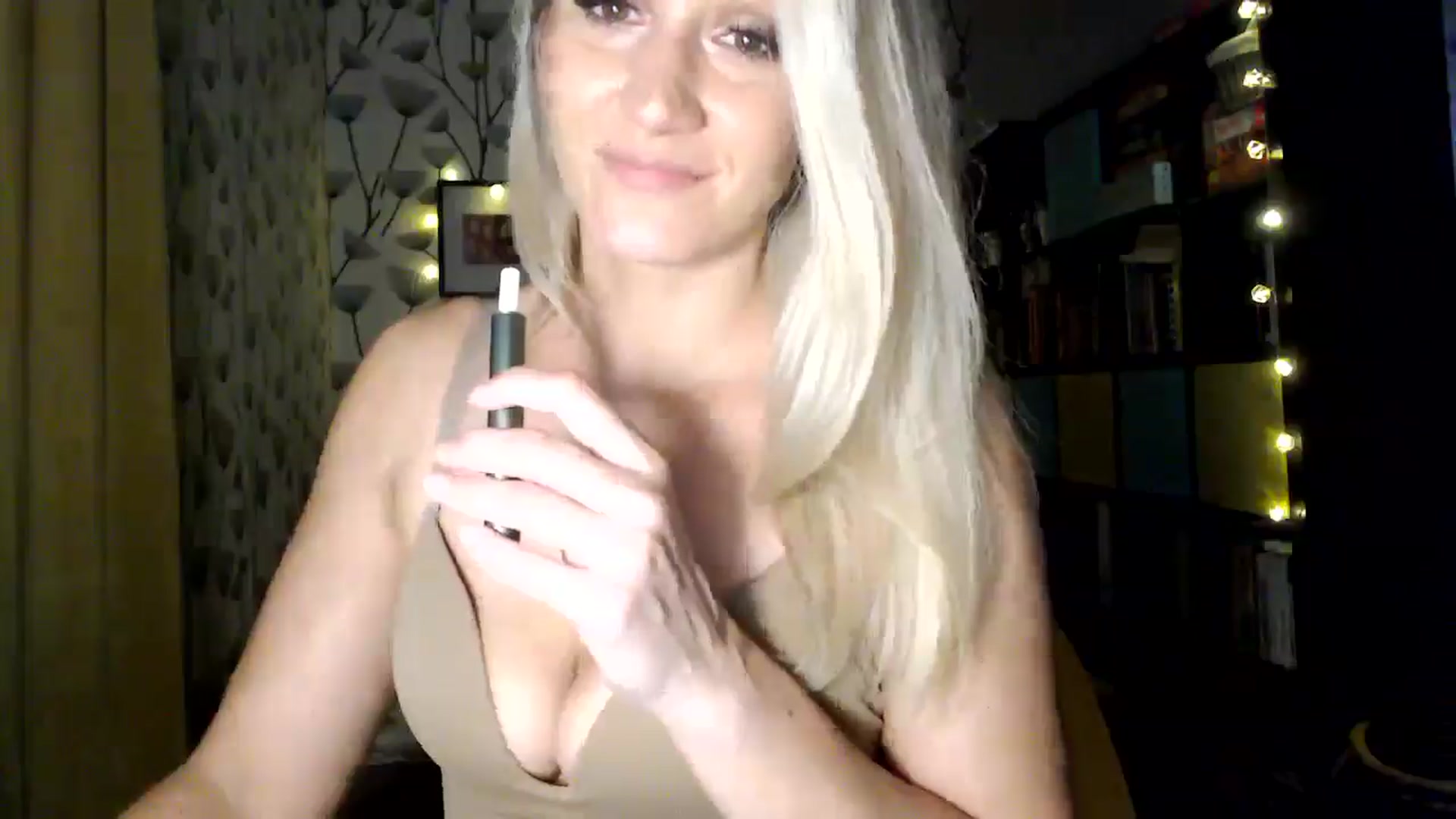 Gallery image thumbnail from BlakeLivelyi's myfreecams stream on, 10/13/2025, 16:33 image 18 of 20