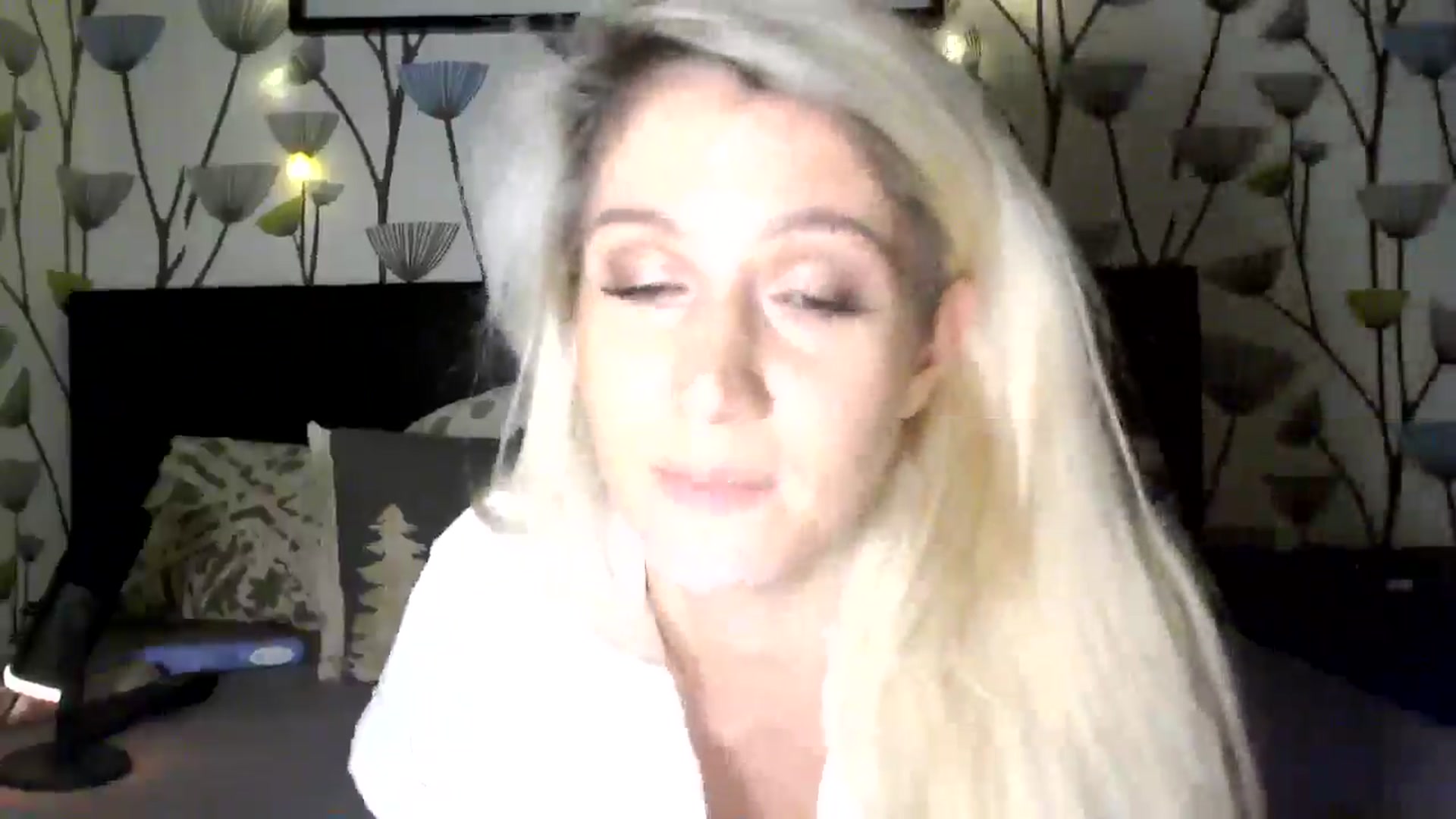 Gallery image thumbnail from BlakeLivelyi's myfreecams stream on, 10/13/2025, 18:01 image 19 of 20