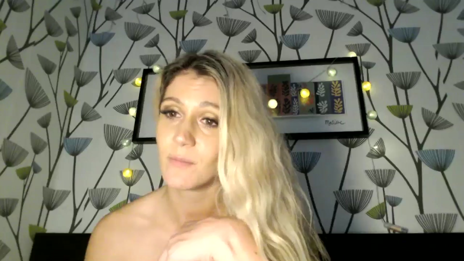 Gallery image thumbnail from BlakeLivelyi's myfreecams stream on, 10/23/2025, 16:36 image 3 of 20