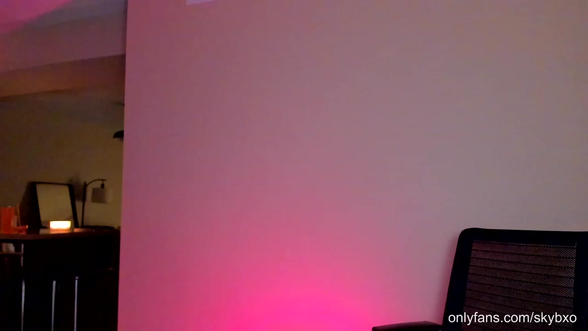 Gallery image thumbnail from BlakeSky's myfreecams stream on, 12/08/2022, 04:52 image 4 of 20