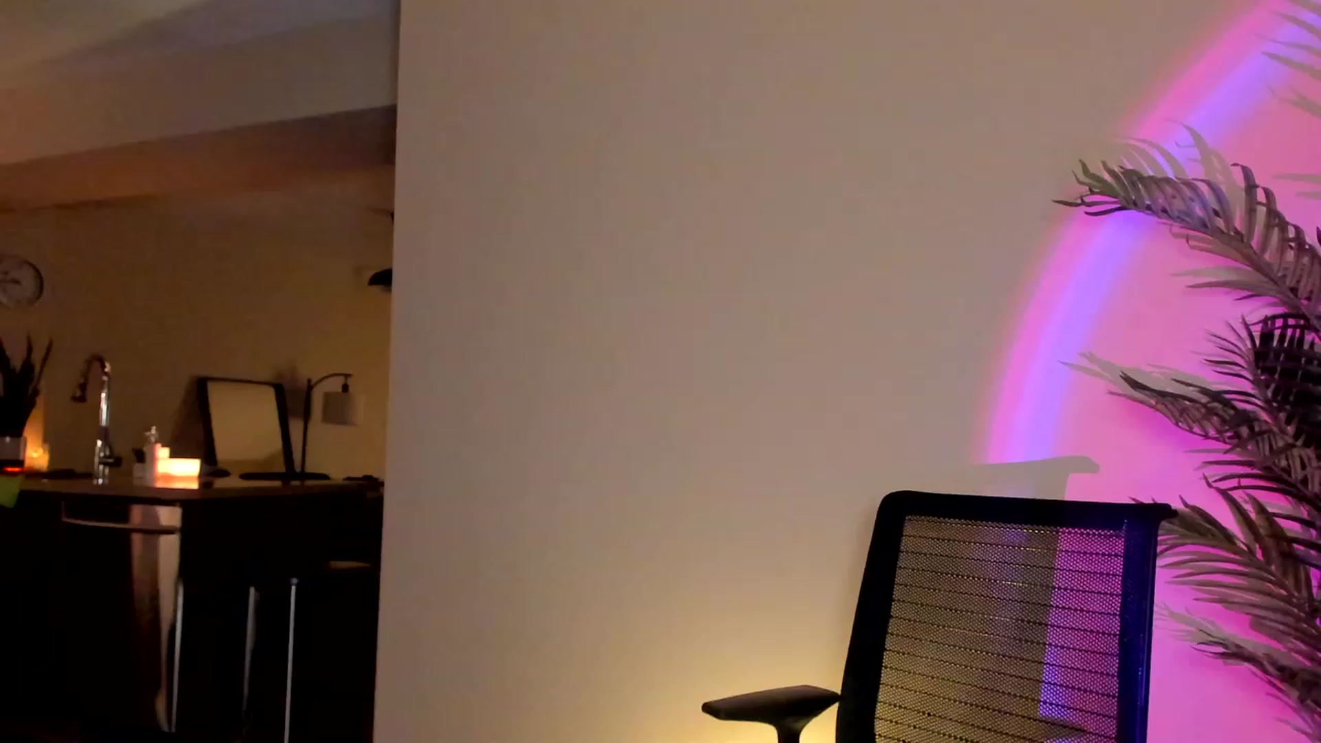 Gallery image thumbnail from BlakeSky's myfreecams stream on, 12/09/2022, 03:05 image 14 of 20
