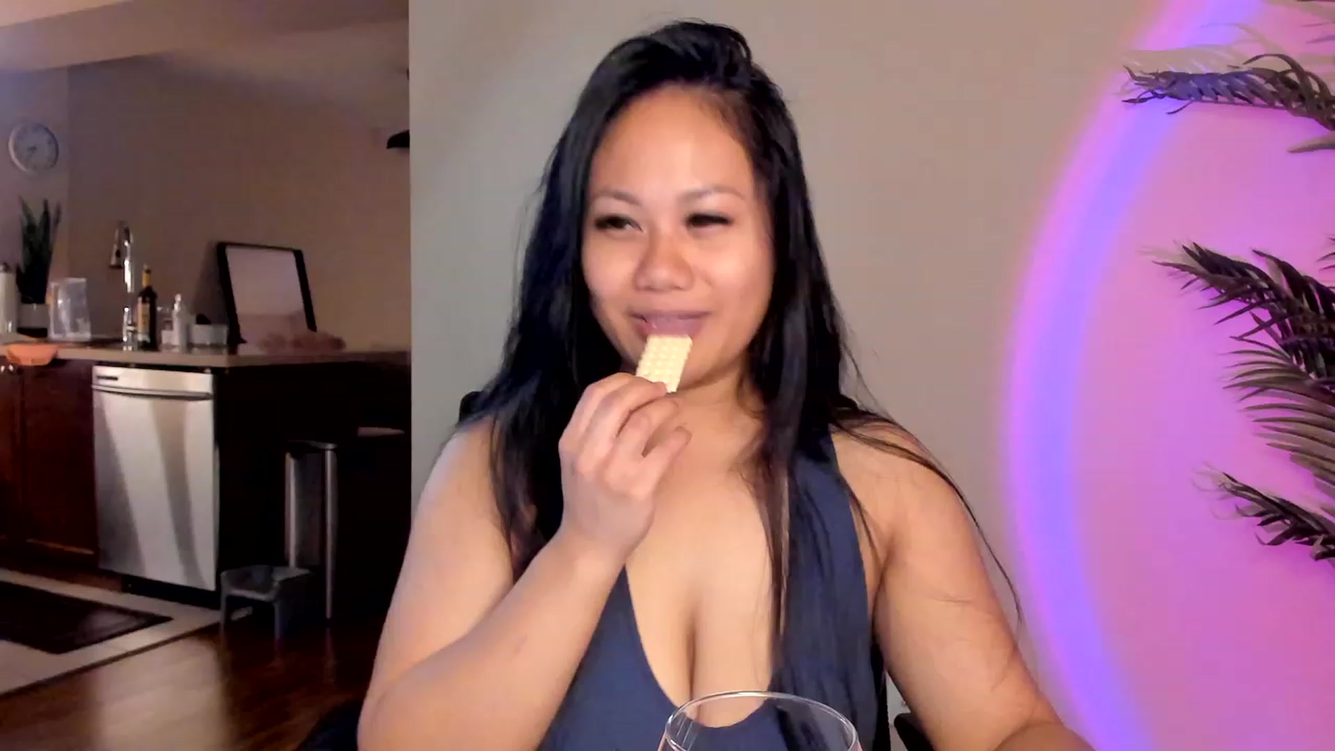 Gallery image thumbnail from BlakeSky's myfreecams stream on, 12/11/2022, 01:59 image 1 of 20