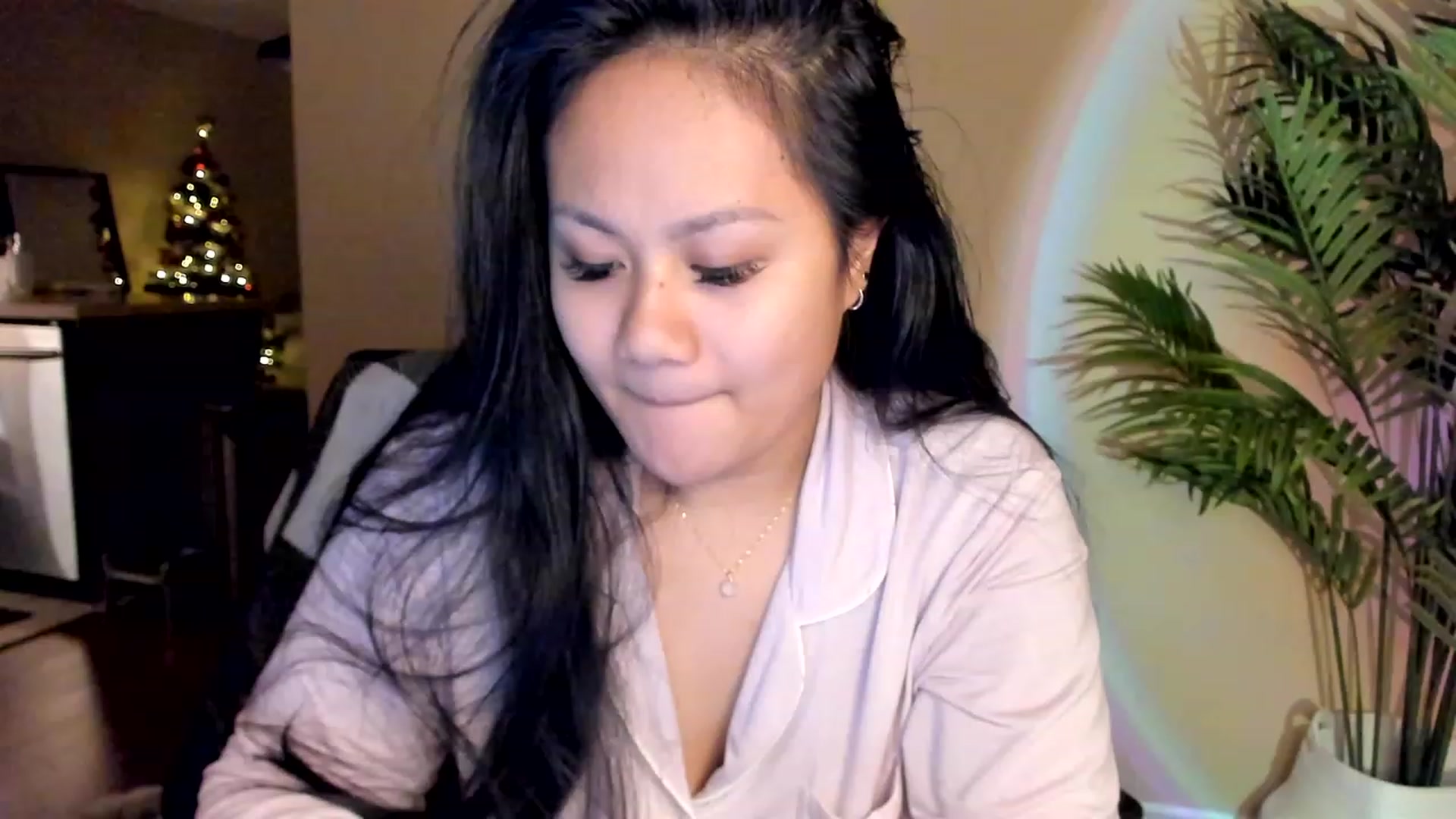 Gallery image thumbnail from BlakeSky's myfreecams stream on, 01/03/2023, 03:35 image 14 of 20