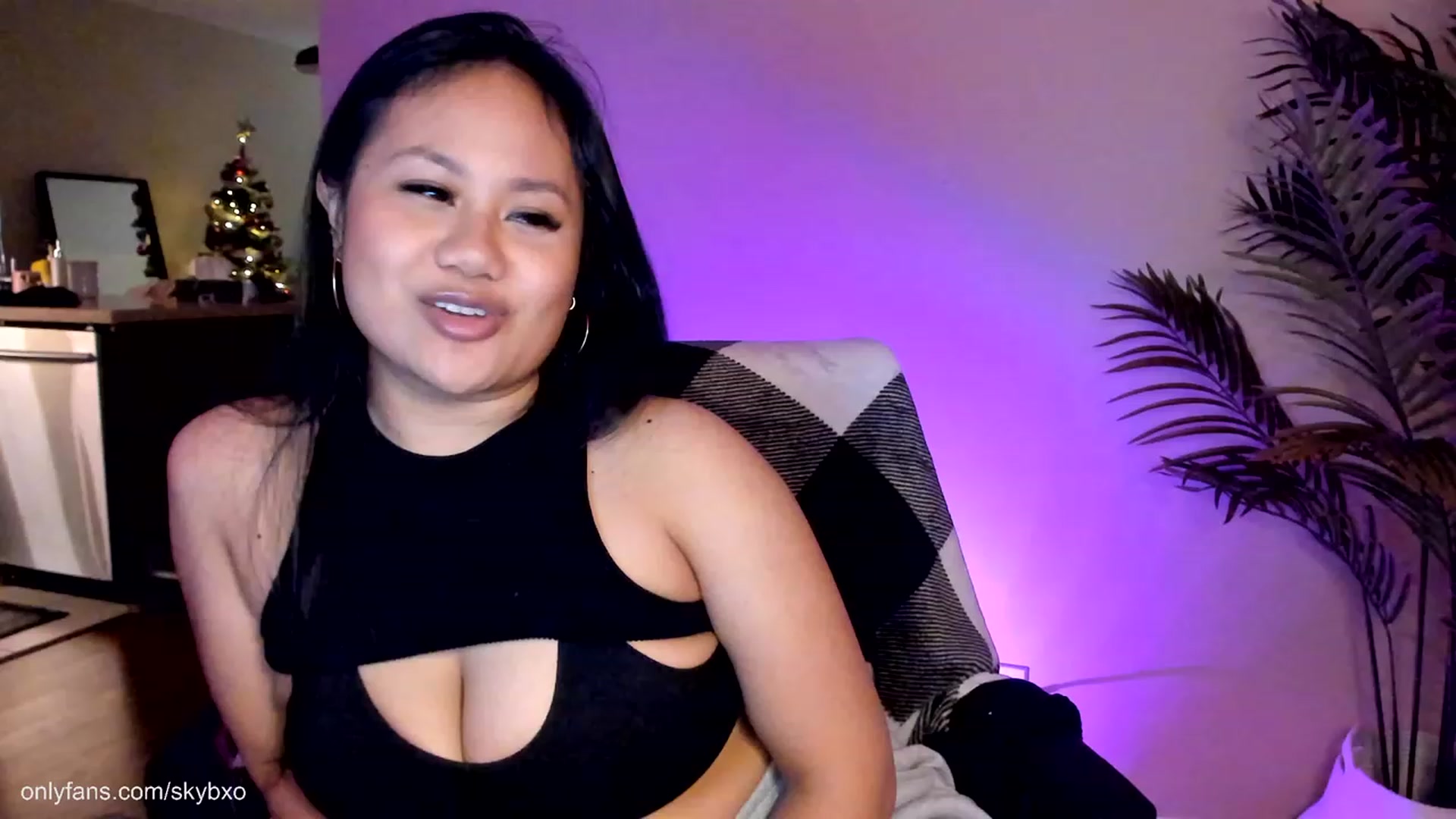 Gallery image thumbnail from BlakeSky's myfreecams stream on, 01/13/2023, 03:54 image 1 of 20